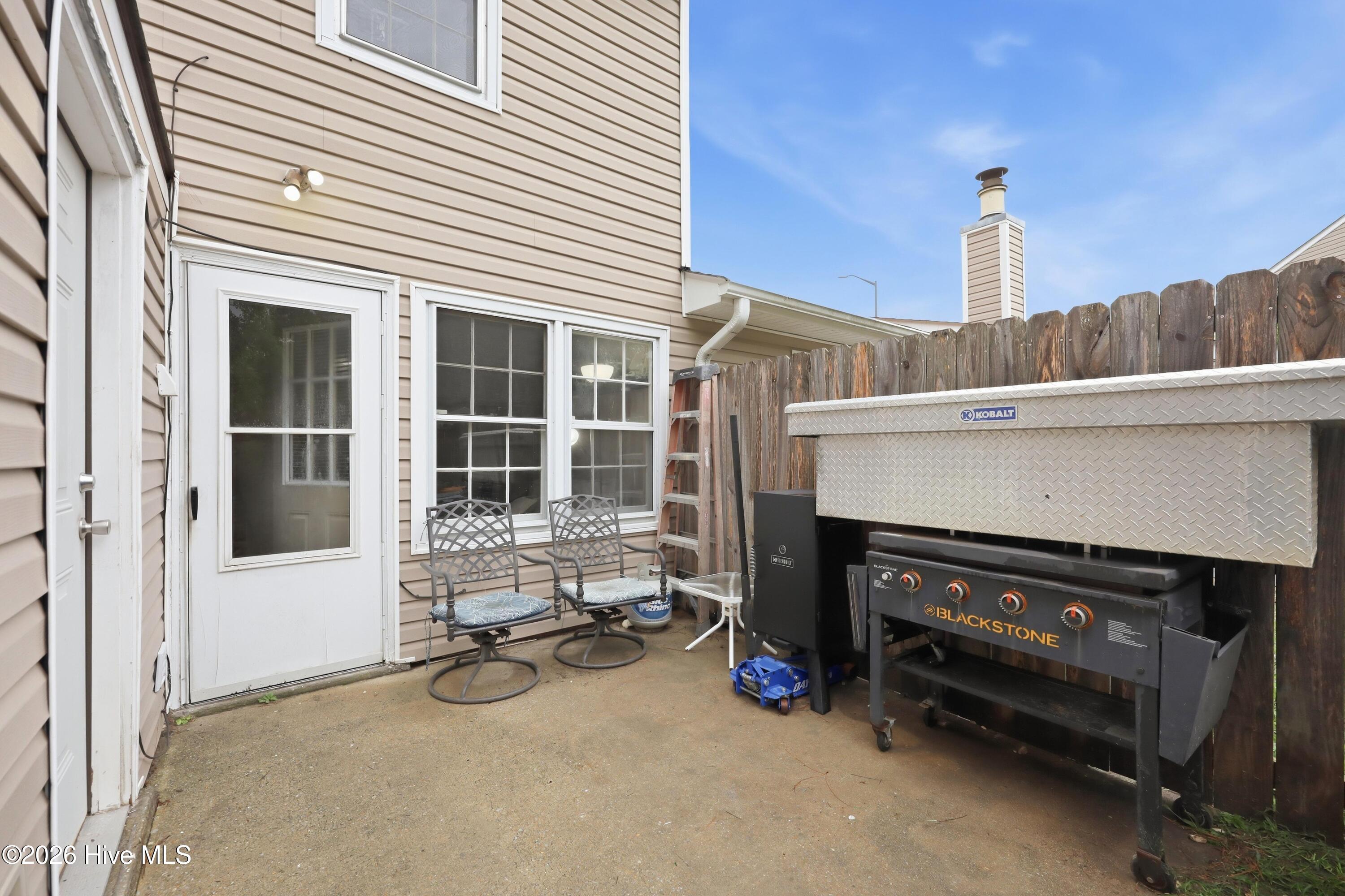 110 Palace Circle Property Photo 18