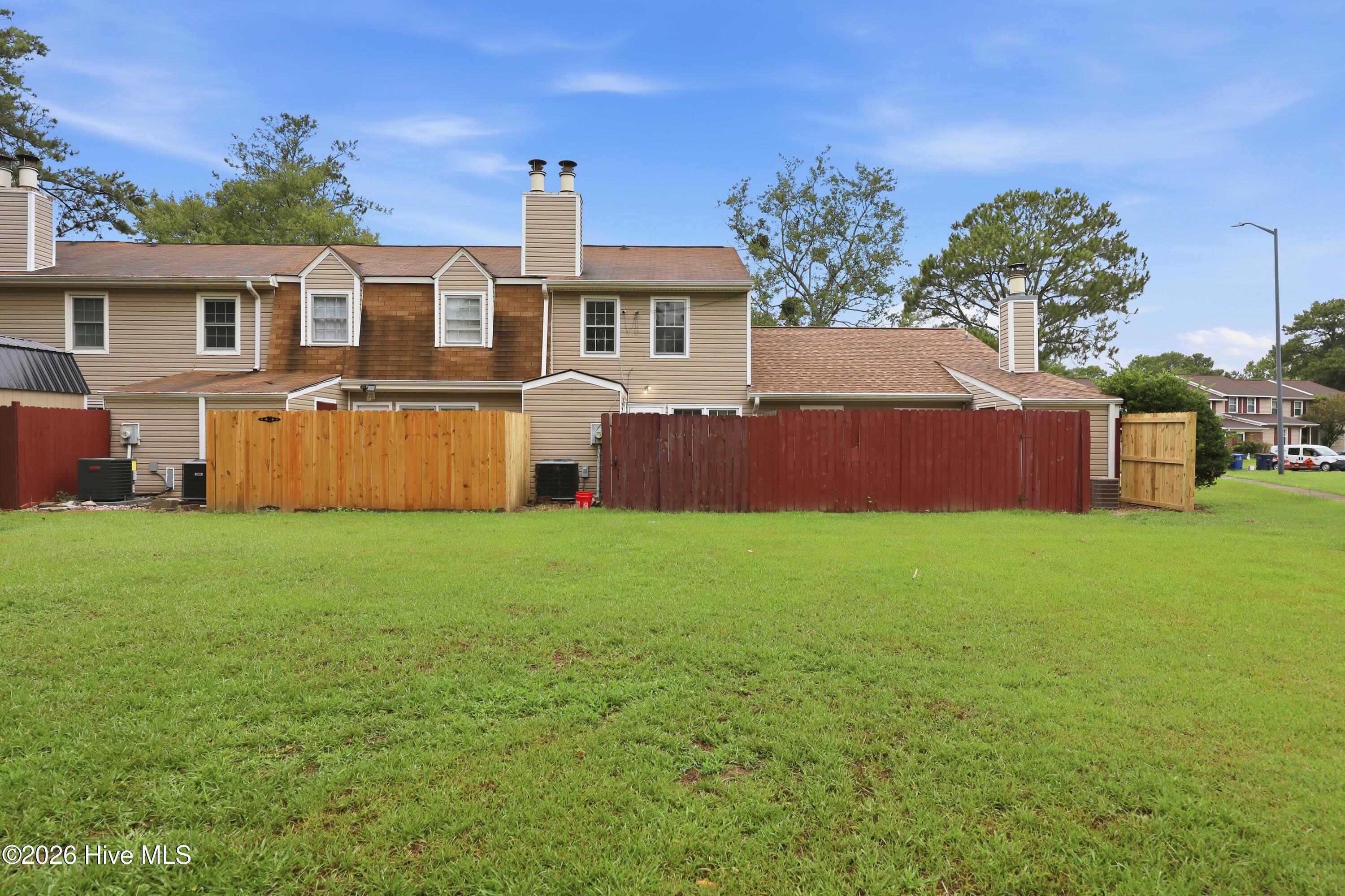 110 Palace Circle Property Photo 22