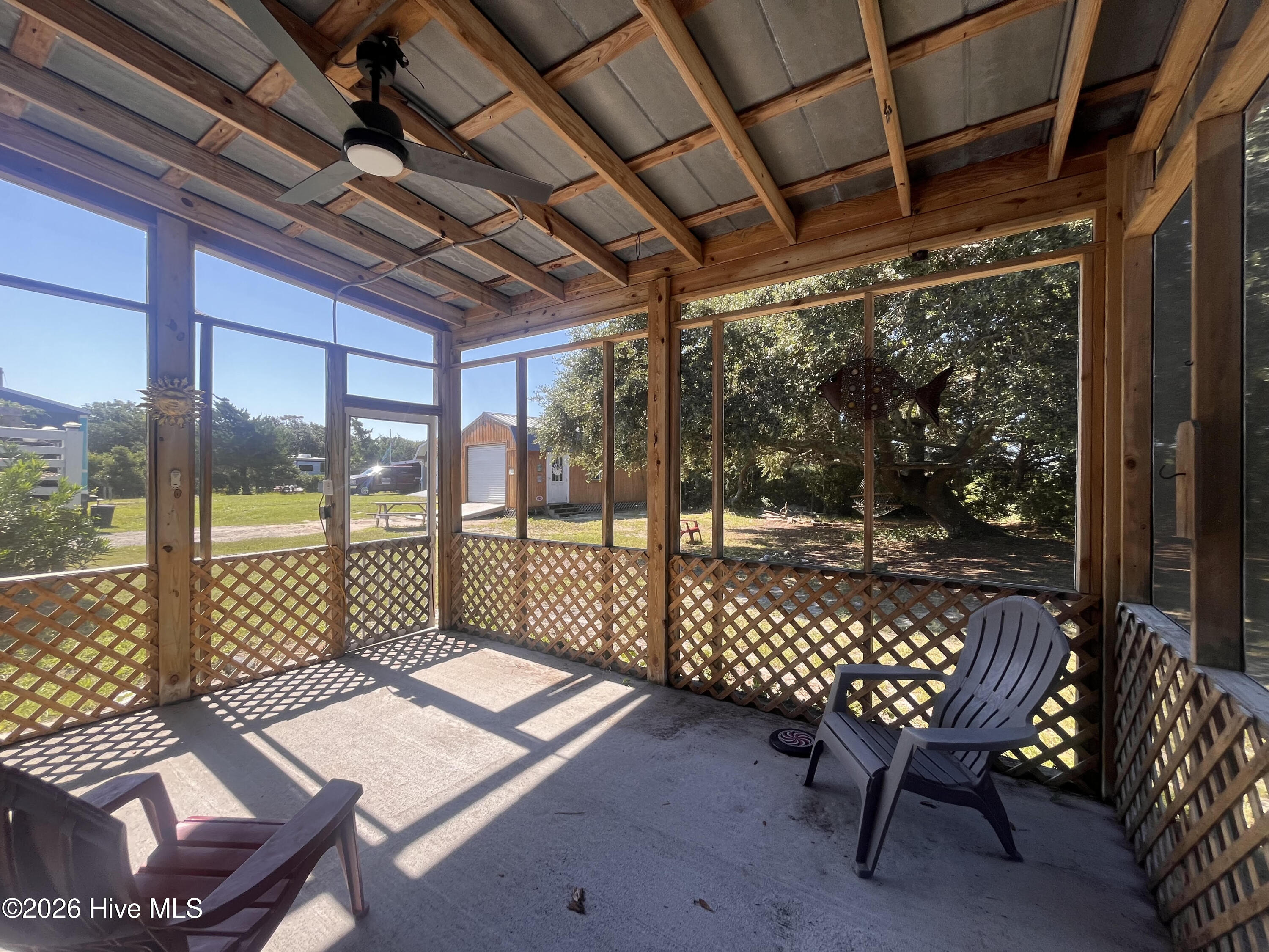 204 Diamond City Drive Property Photo 10