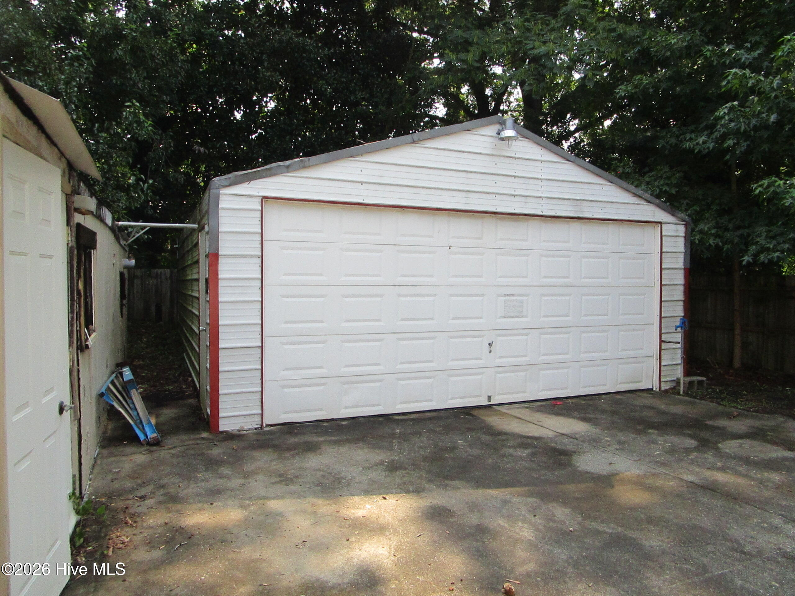 202 Harrell Street Property Photo 3
