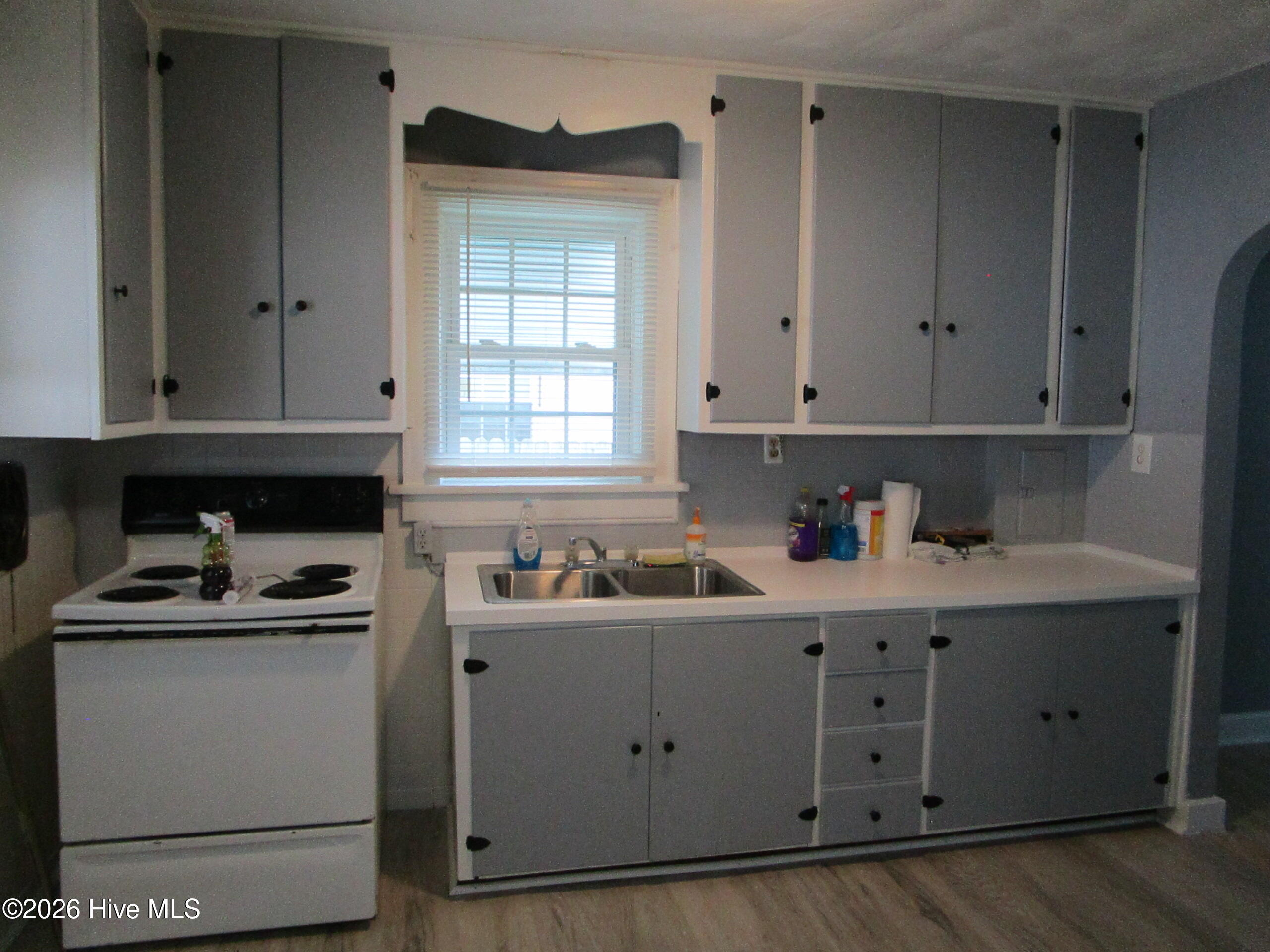 202 Harrell Street Property Photo 7