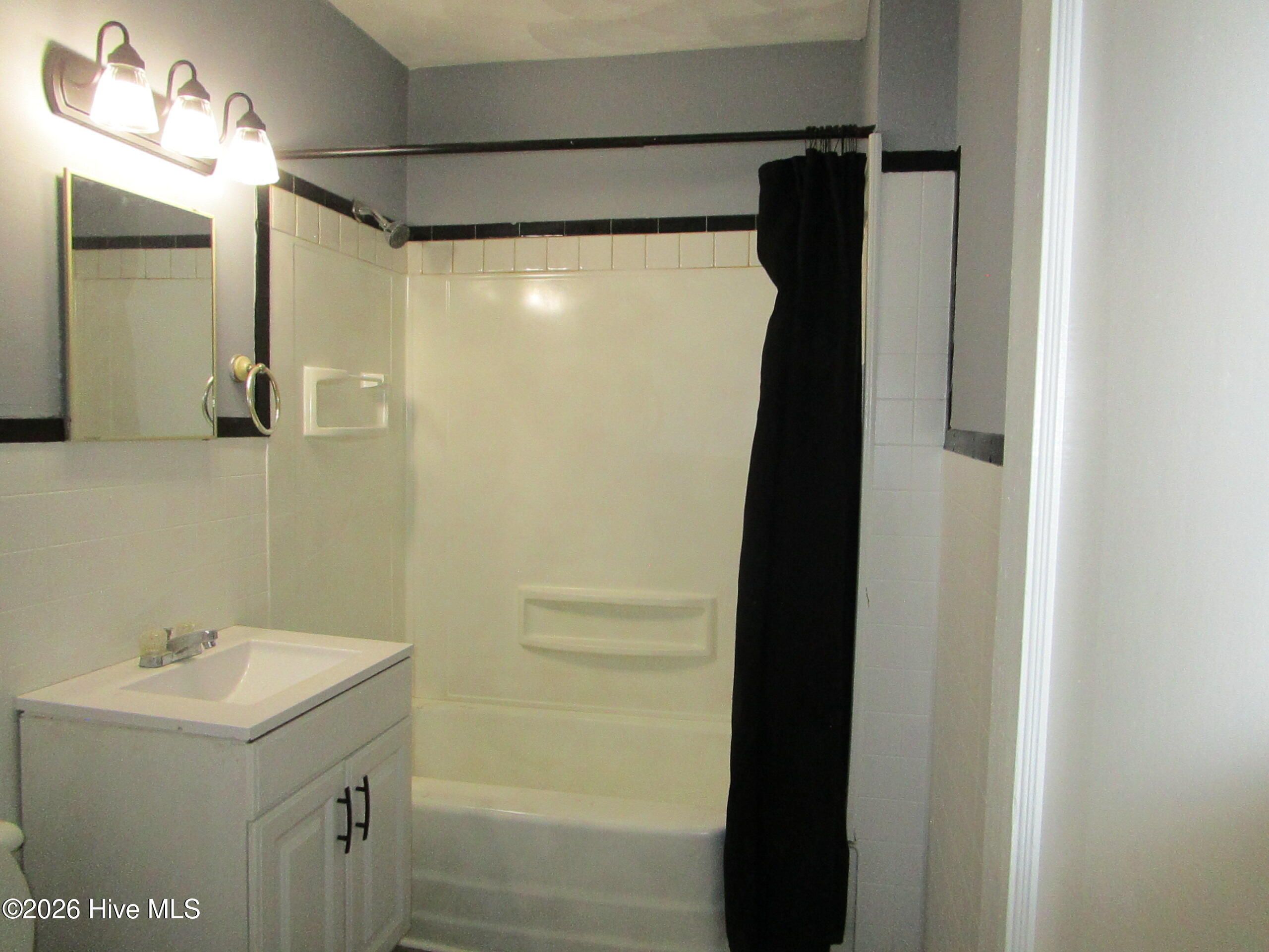 202 Harrell Street Property Photo 13