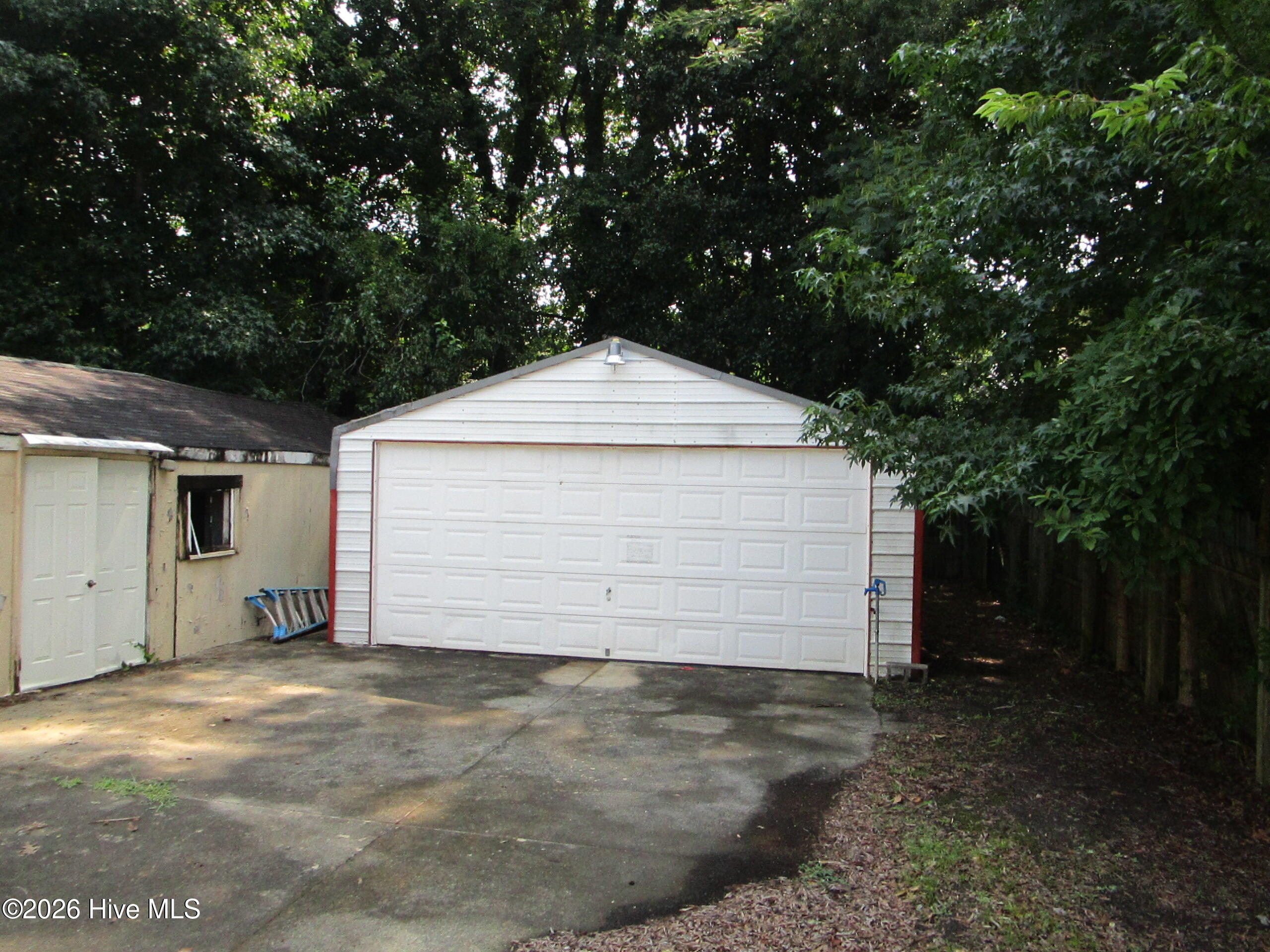 202 Harrell Street Property Photo 17