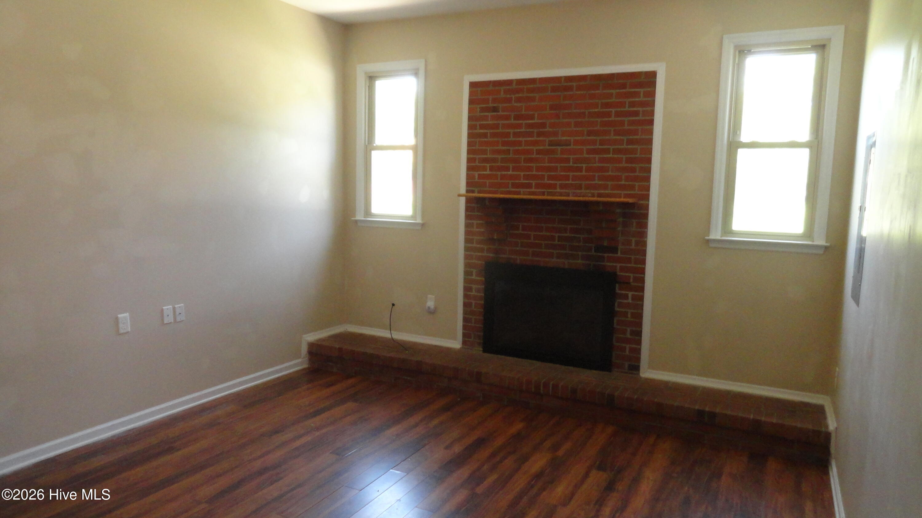 111 Wanchese Way Property Photo 4