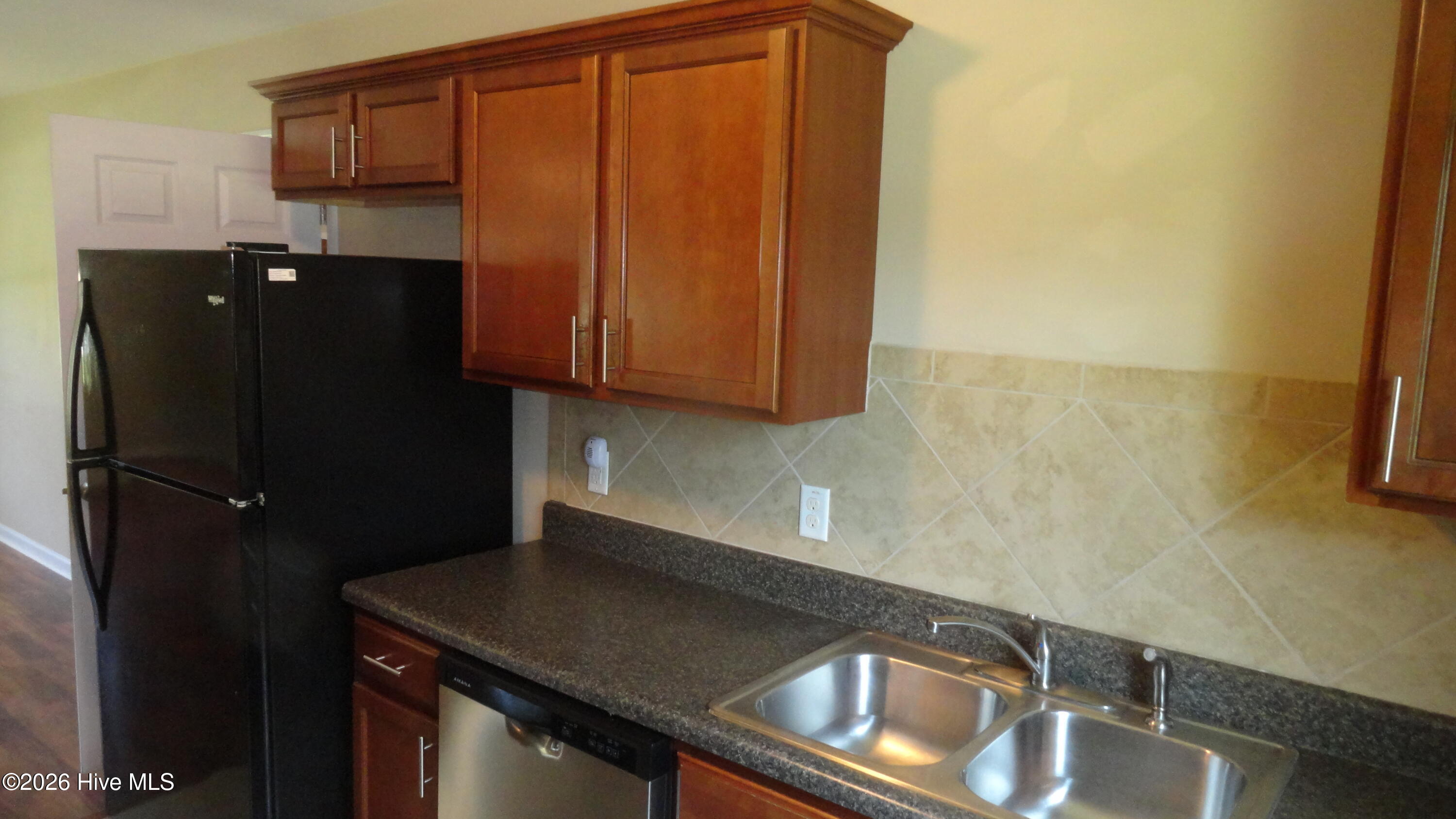 111 Wanchese Way Property Photo 5