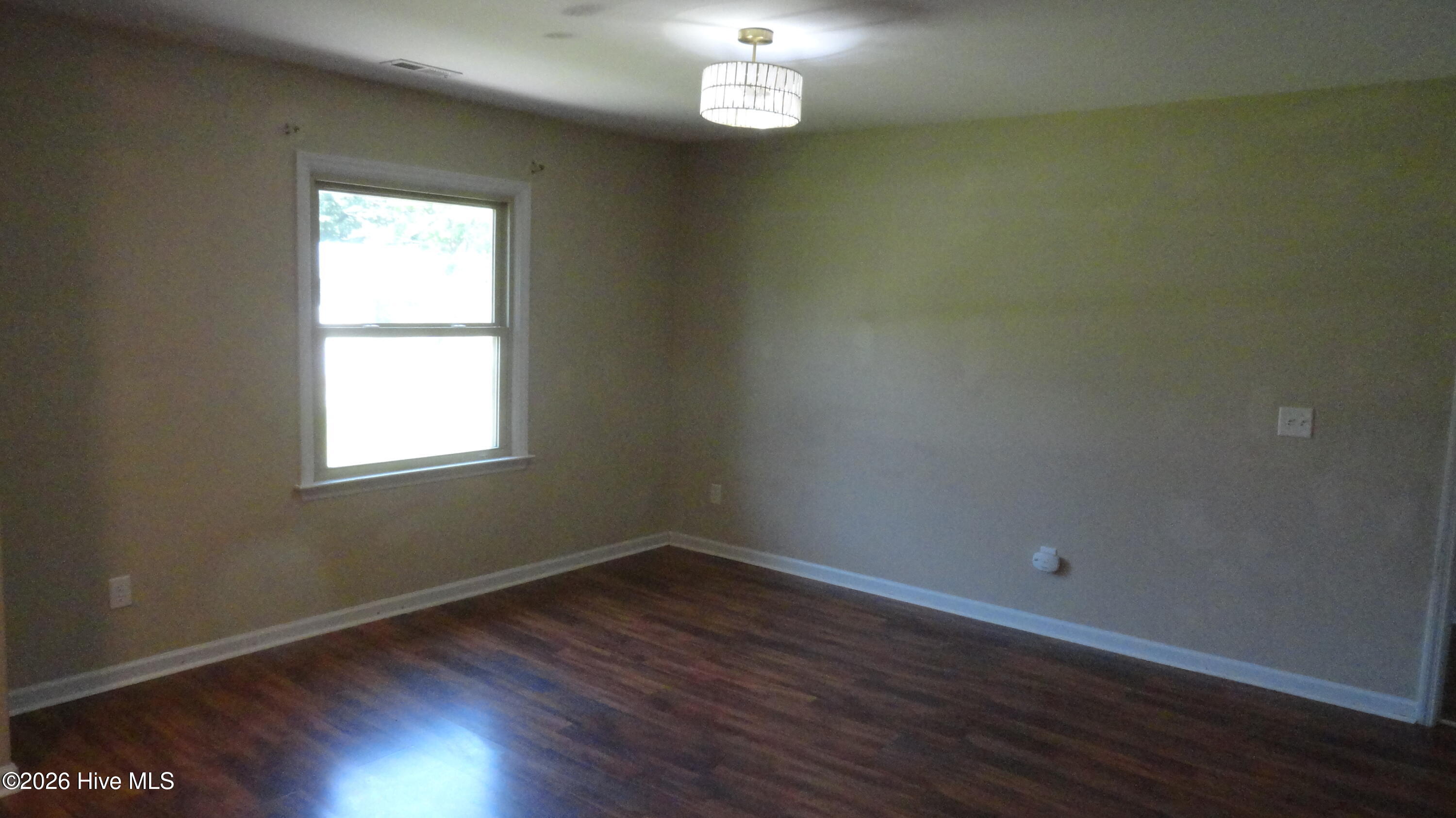 111 Wanchese Way Property Photo 8