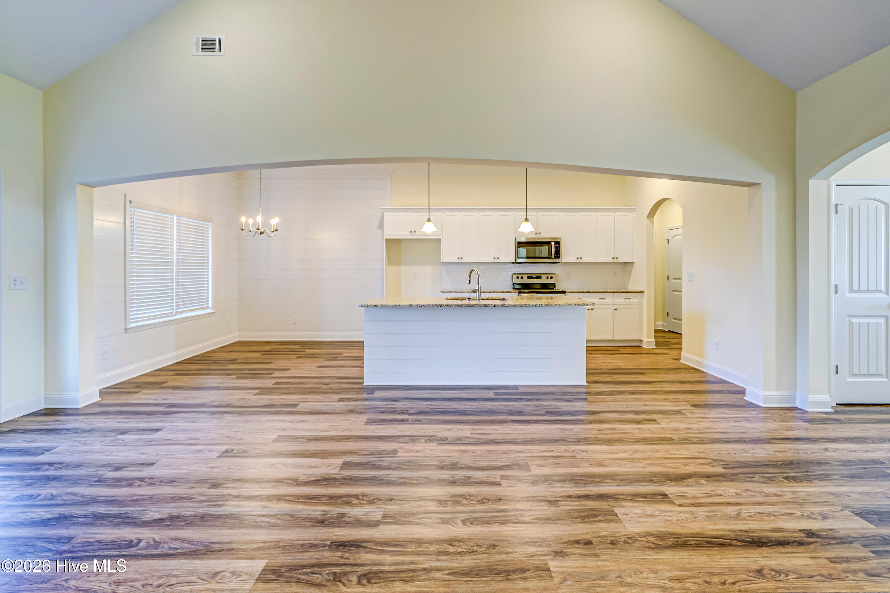 2110 Obsidian Court Property Photo 4