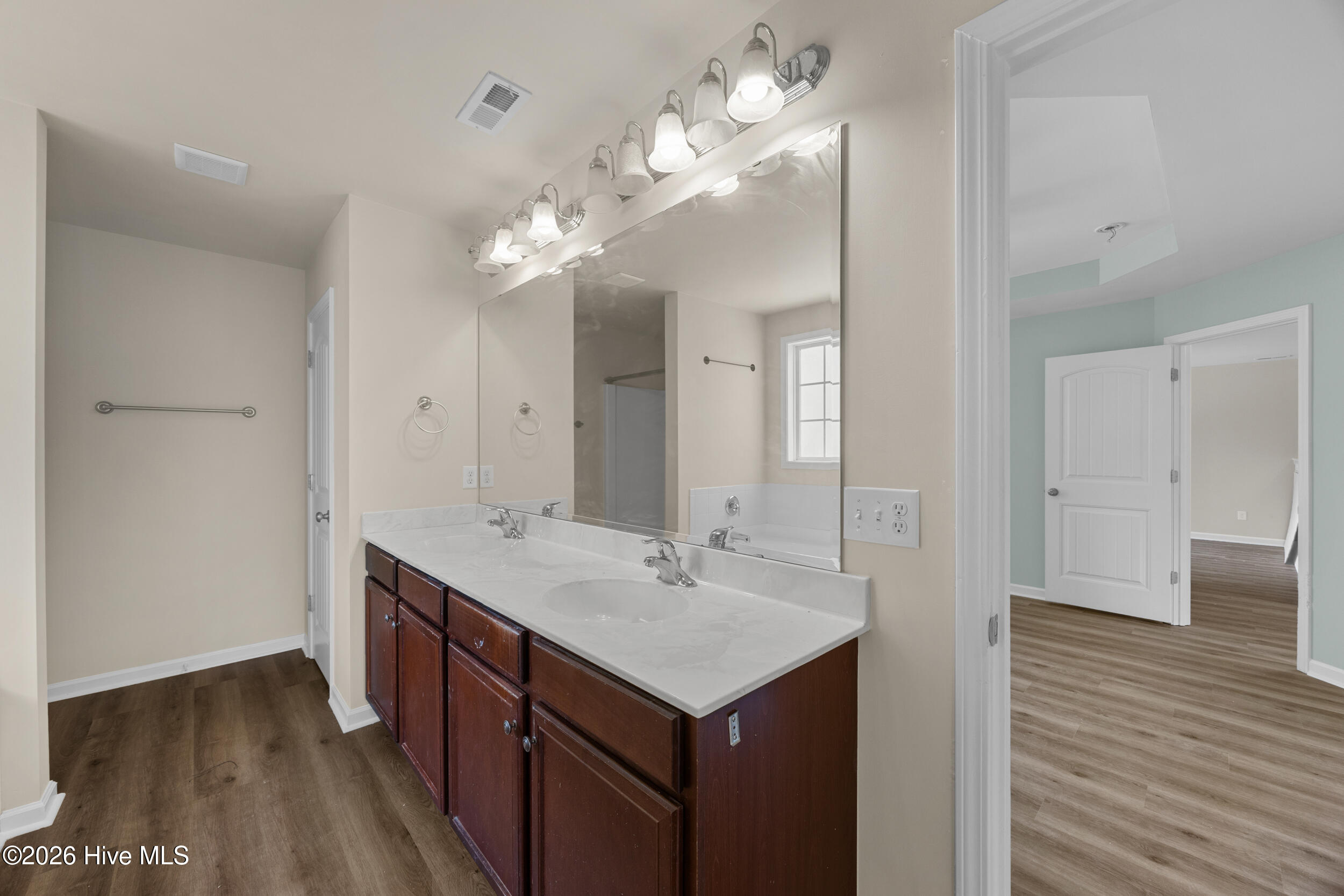 146 Cornel Lane Property Photo 36