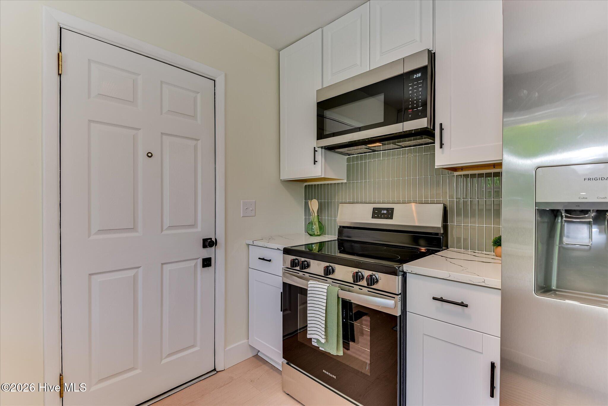 819 Hillside Drive Property Photo 18