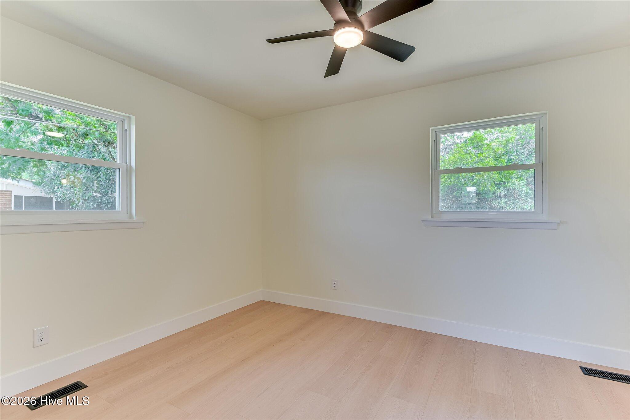 819 Hillside Drive Property Photo 22