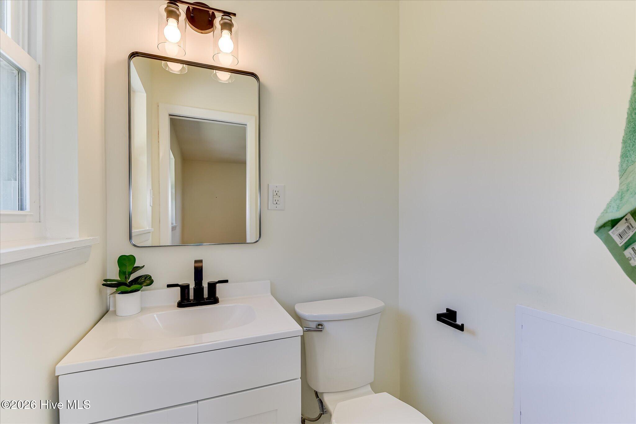 819 Hillside Drive Property Photo 26