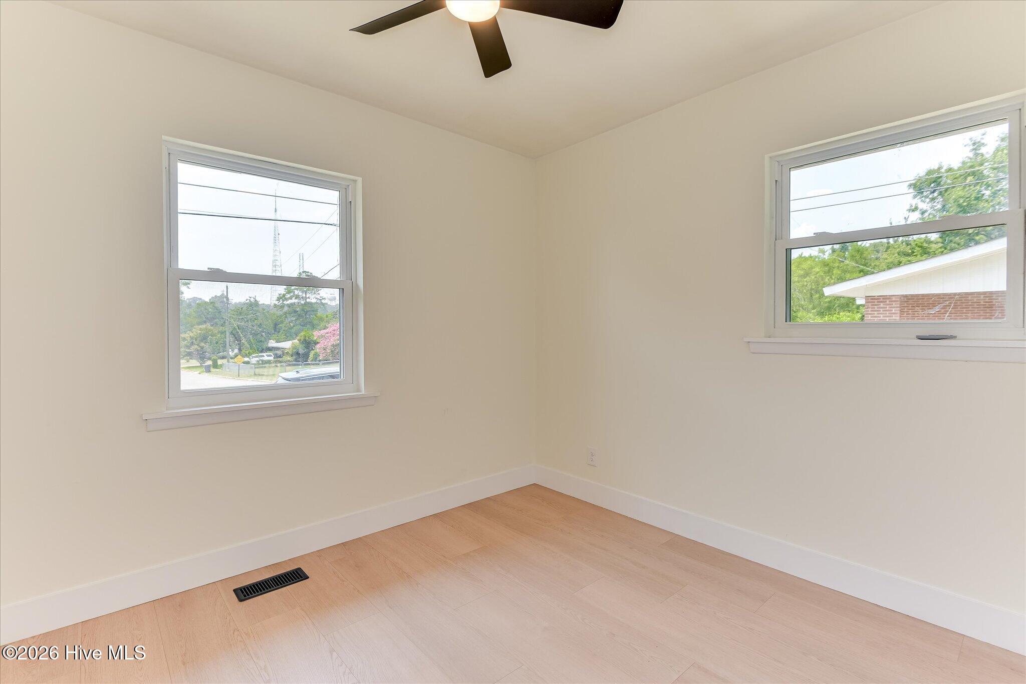 819 Hillside Drive Property Photo 27