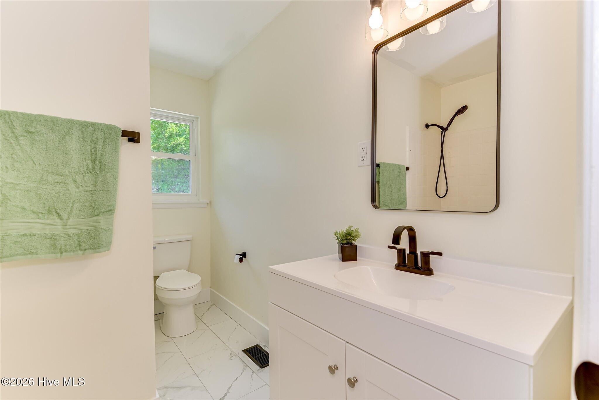819 Hillside Drive Property Photo 29