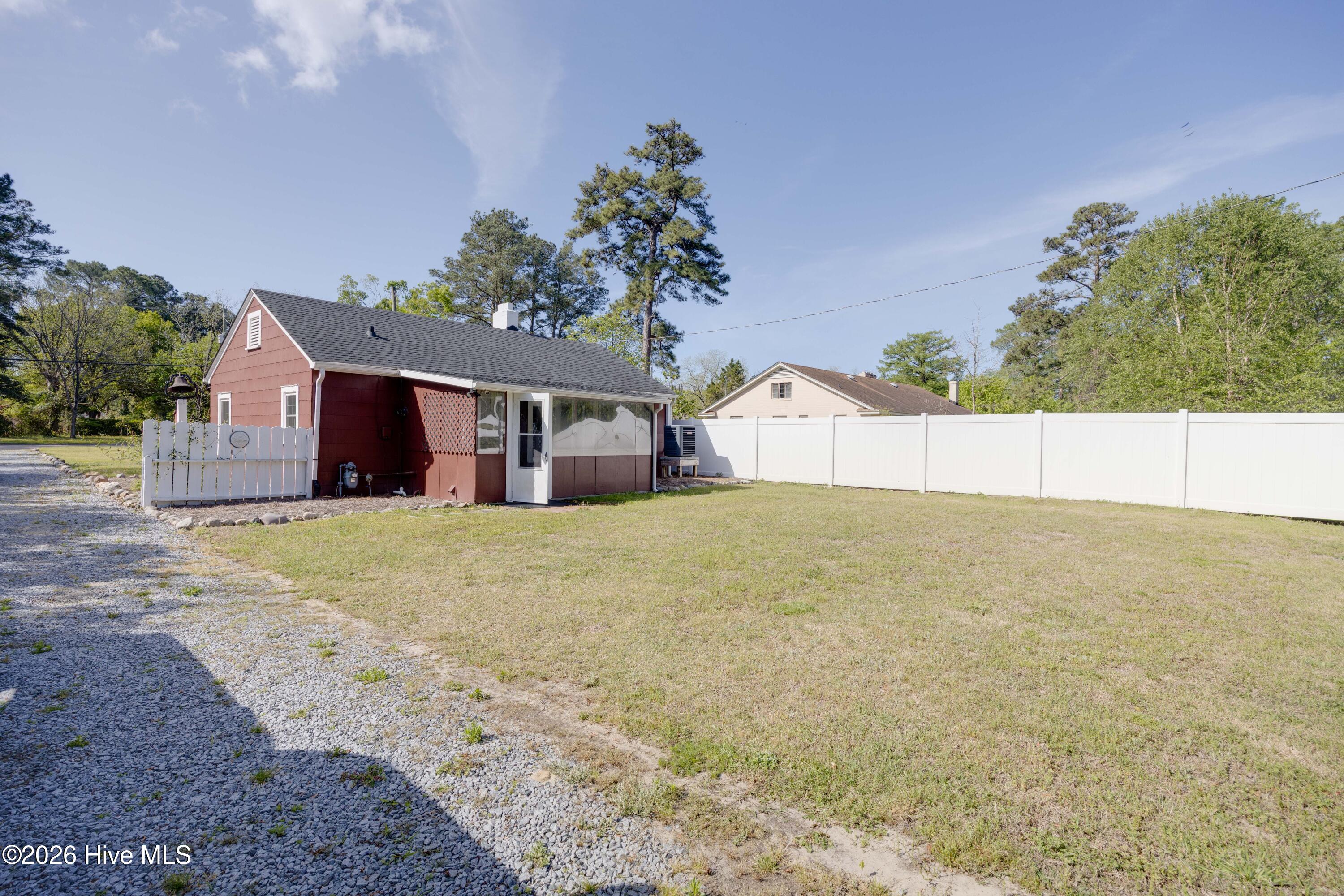 322 River Road Property Photo 25