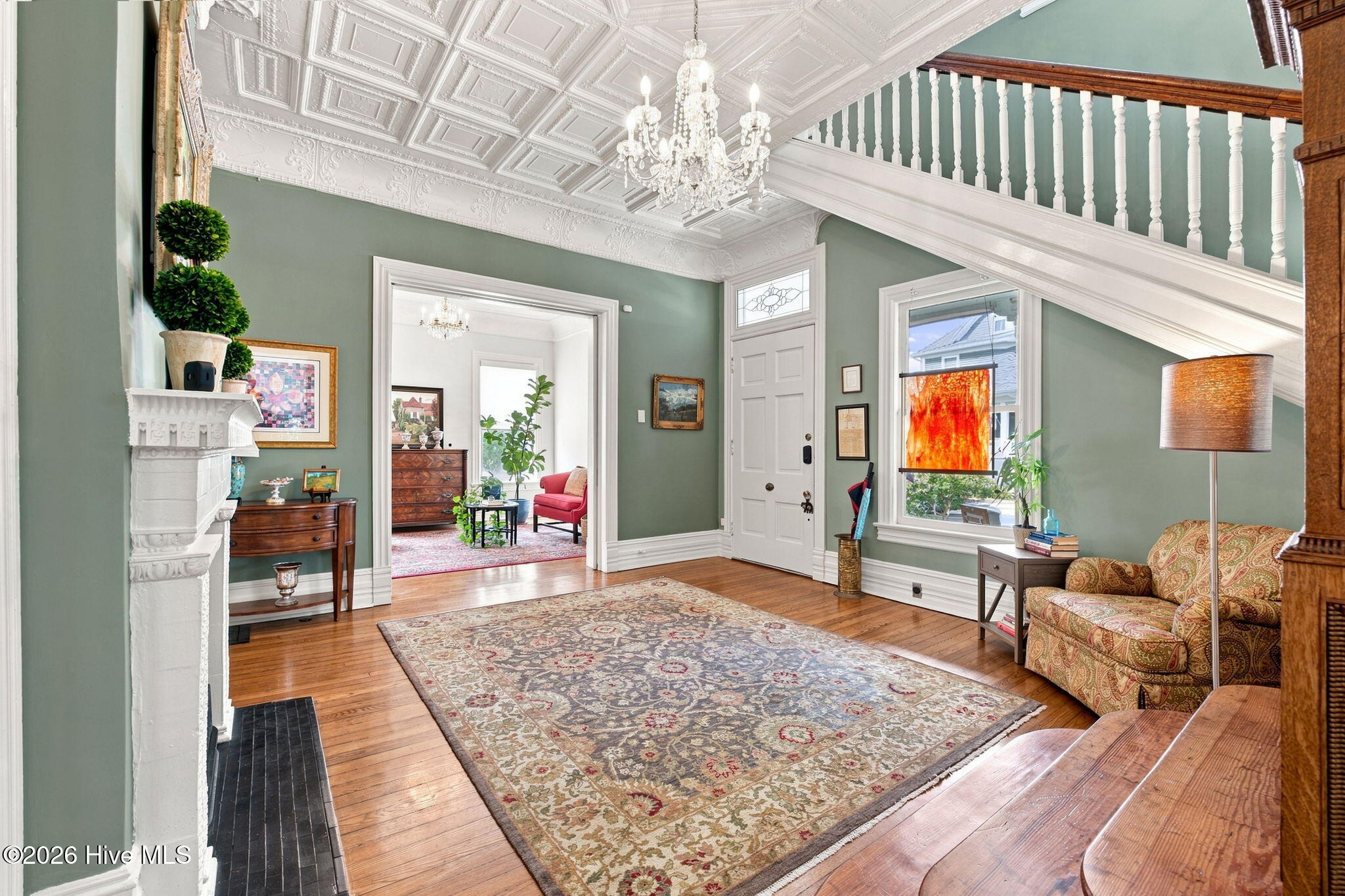 512 Middle Street Property Photo 14