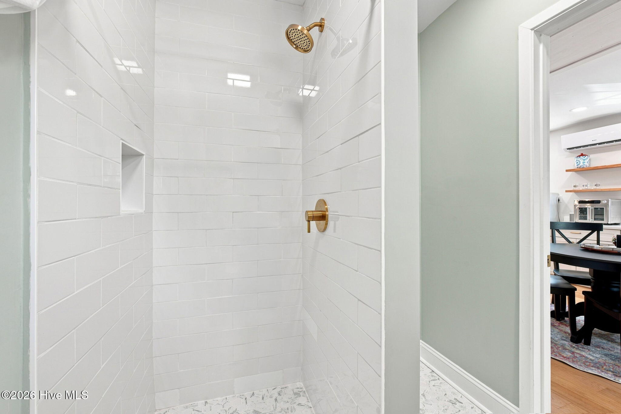512 Middle Street Property Photo 59