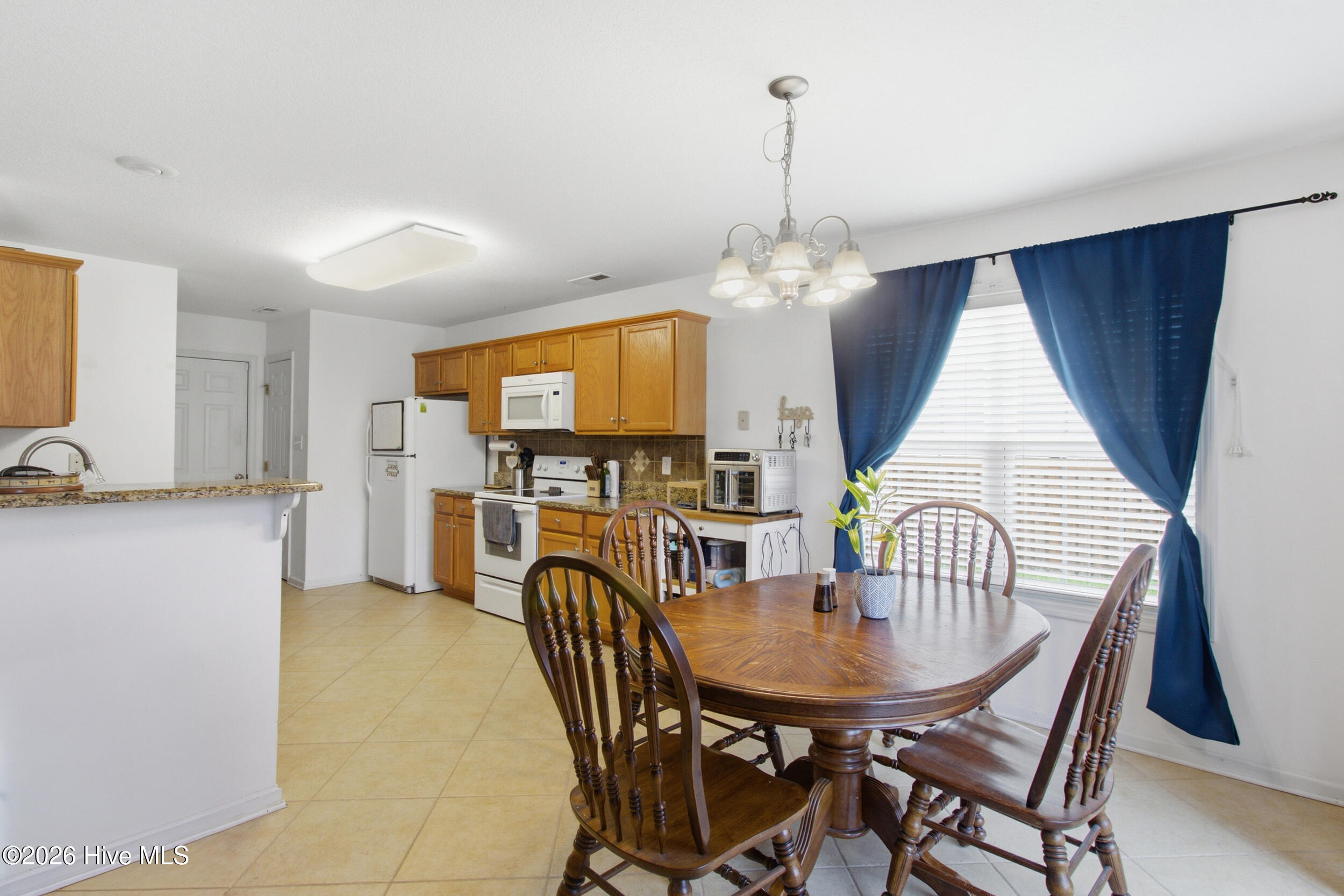 404 Marshas Way Property Photo 4