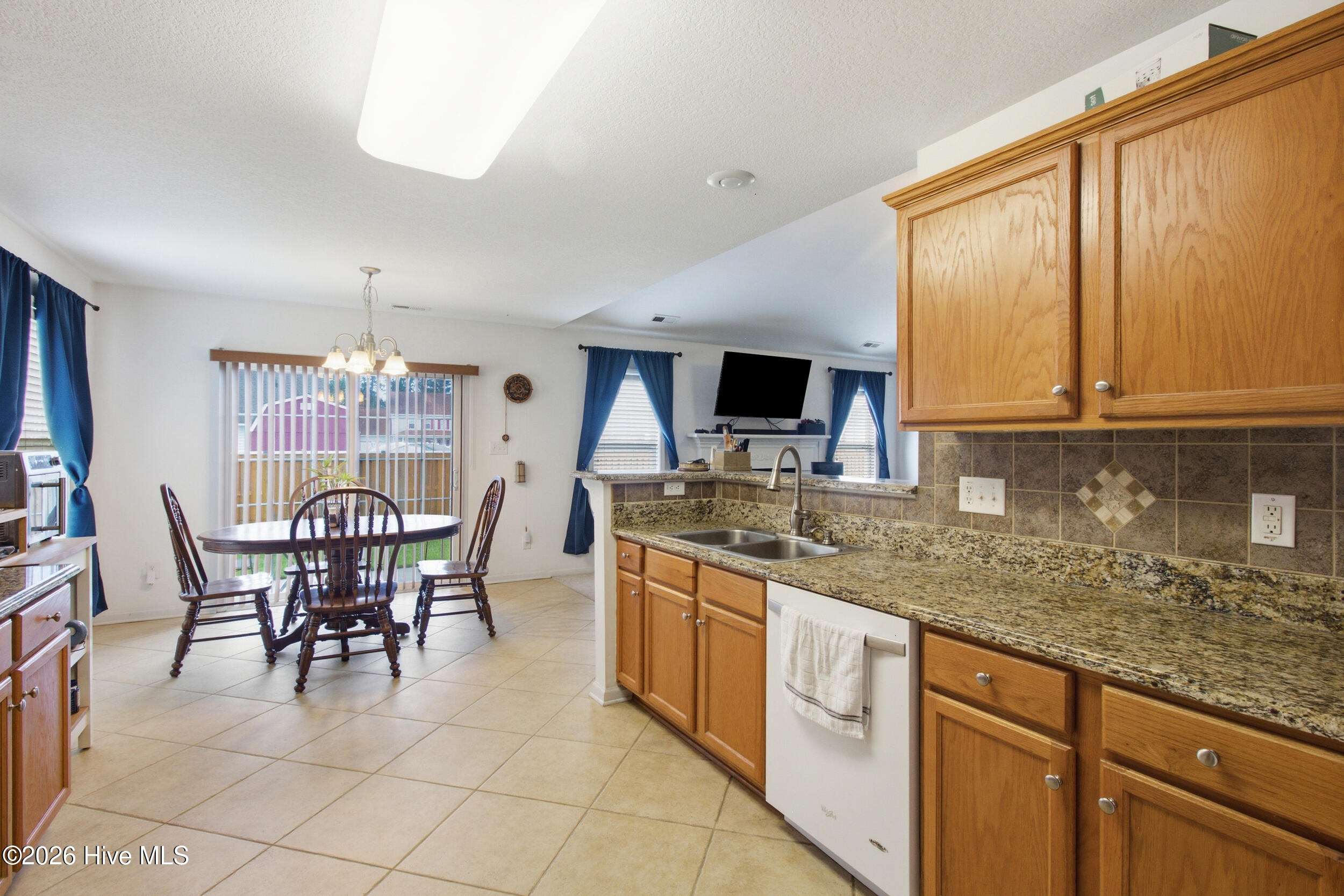 404 Marshas Way Property Photo 11