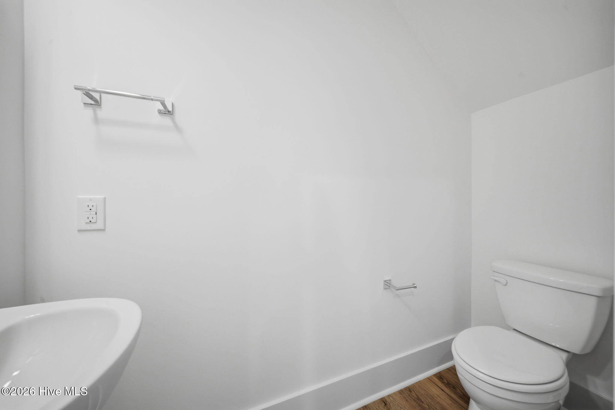 320 Goldsboro Avenue 1 Property Photo 21