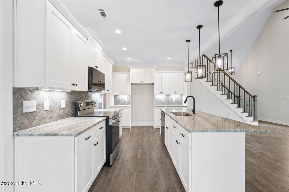 7401 Hill Road Property Photo 18