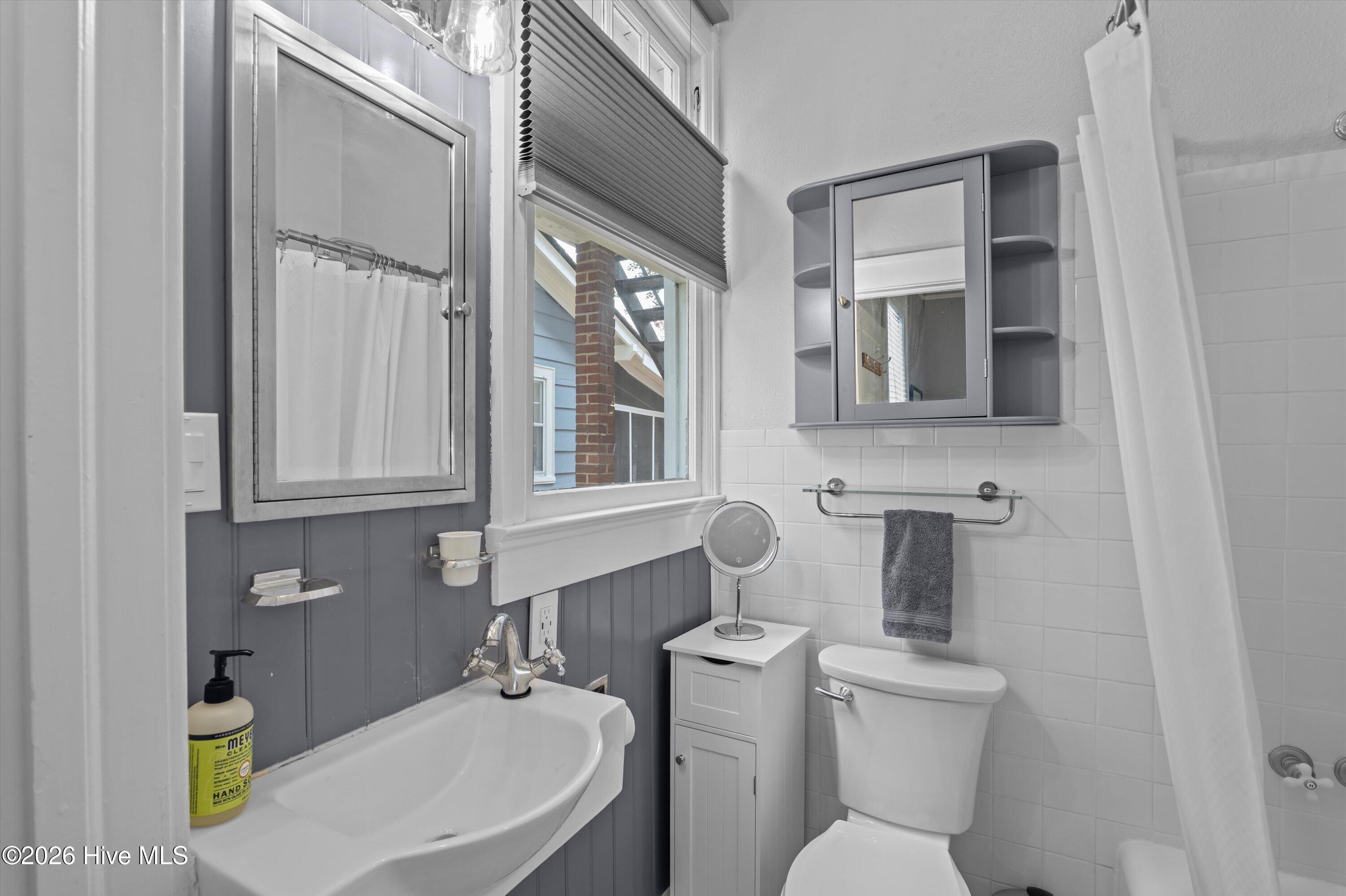 978 Heard Avenue Property Photo 19