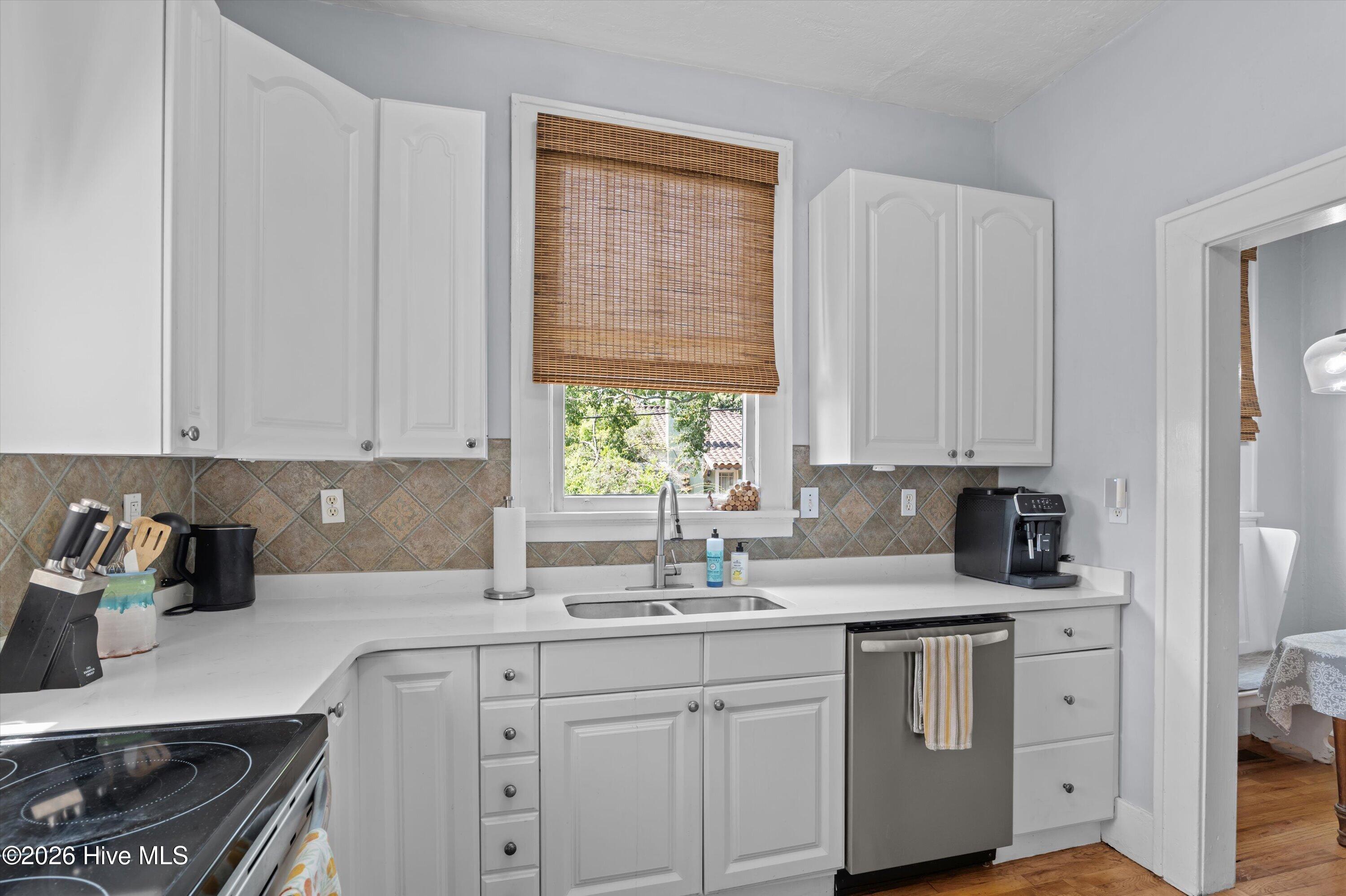 978 Heard Avenue Property Photo 32