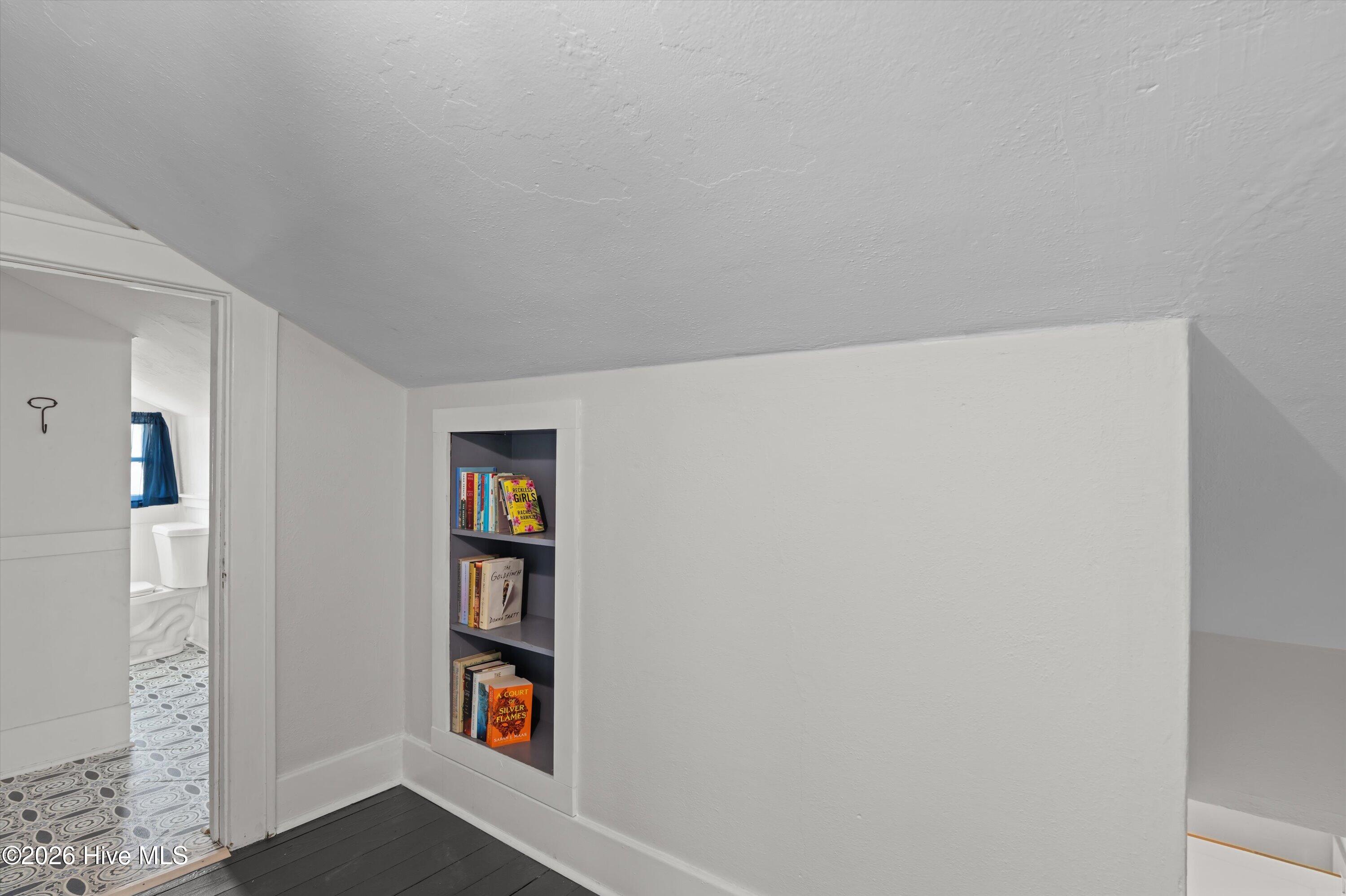 978 Heard Avenue Property Photo 38