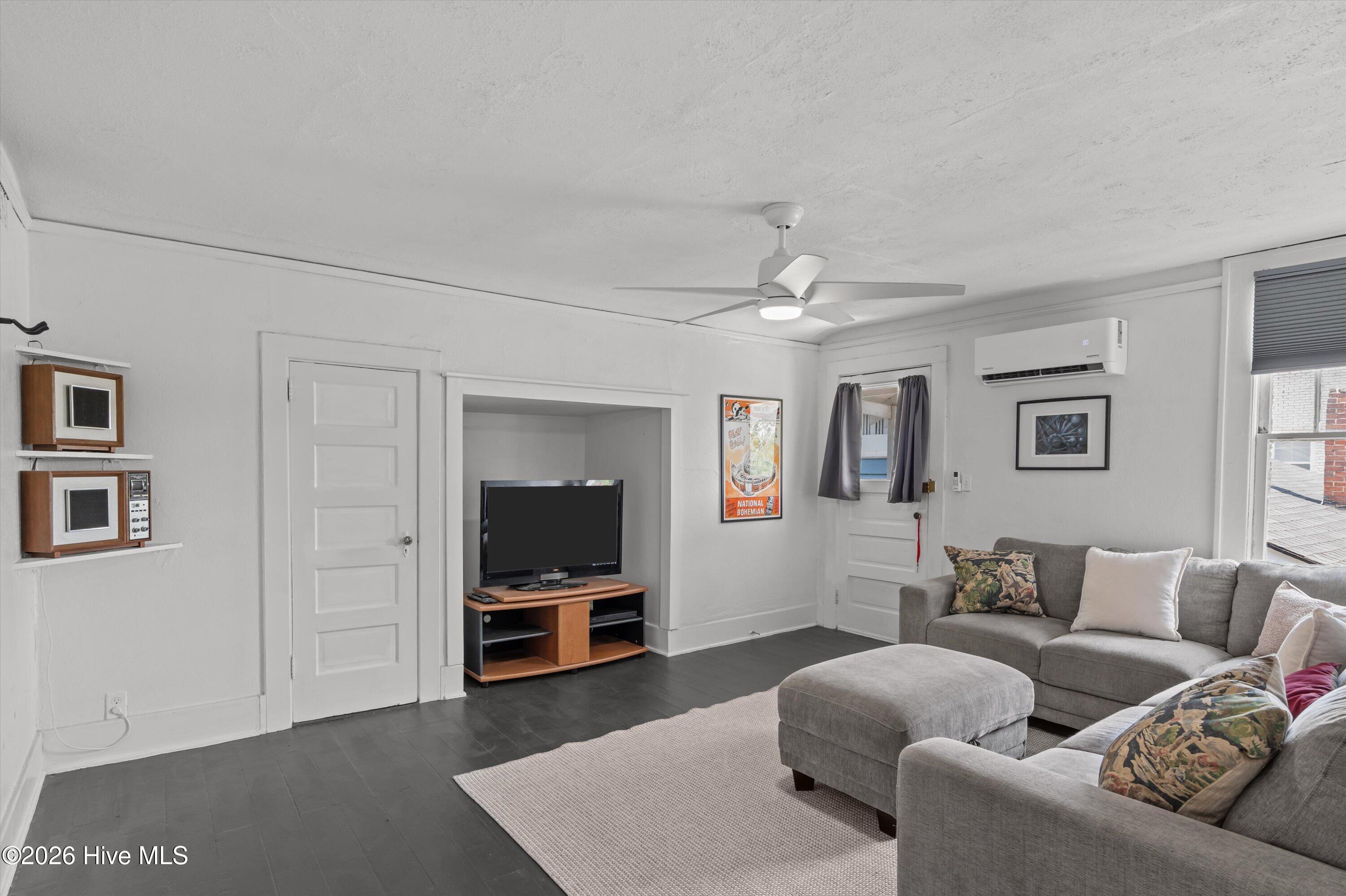 978 Heard Avenue Property Photo 41