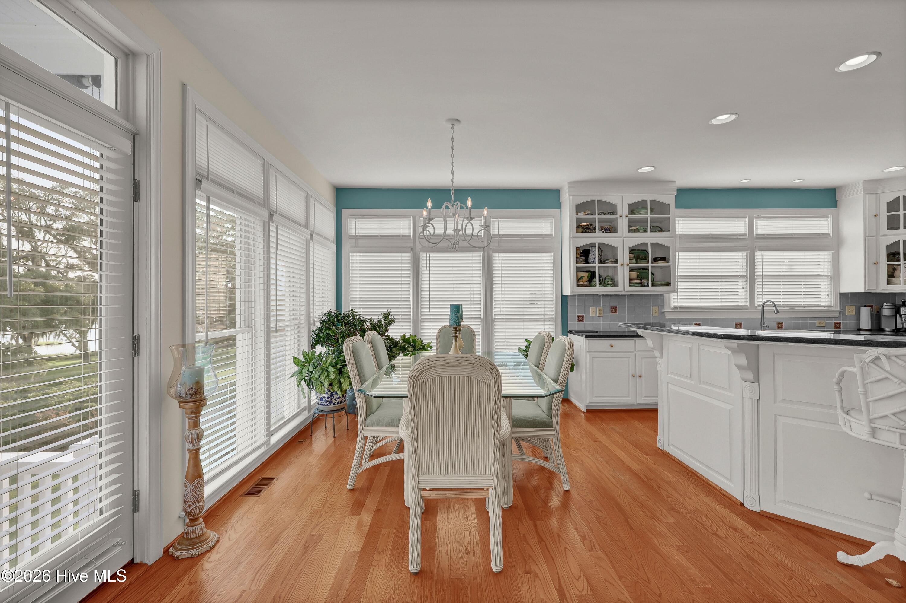 6612 Spring Garden Drive Property Photo 23