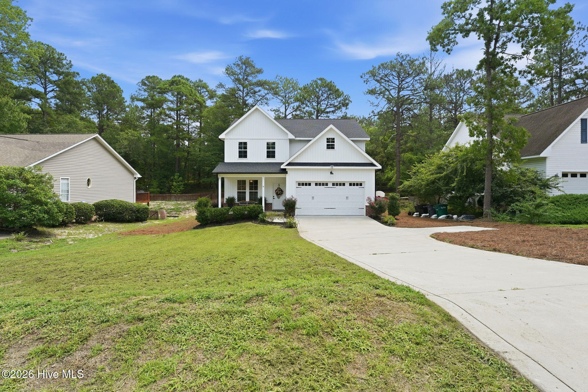 8 Asheville Way Property Photo 4
