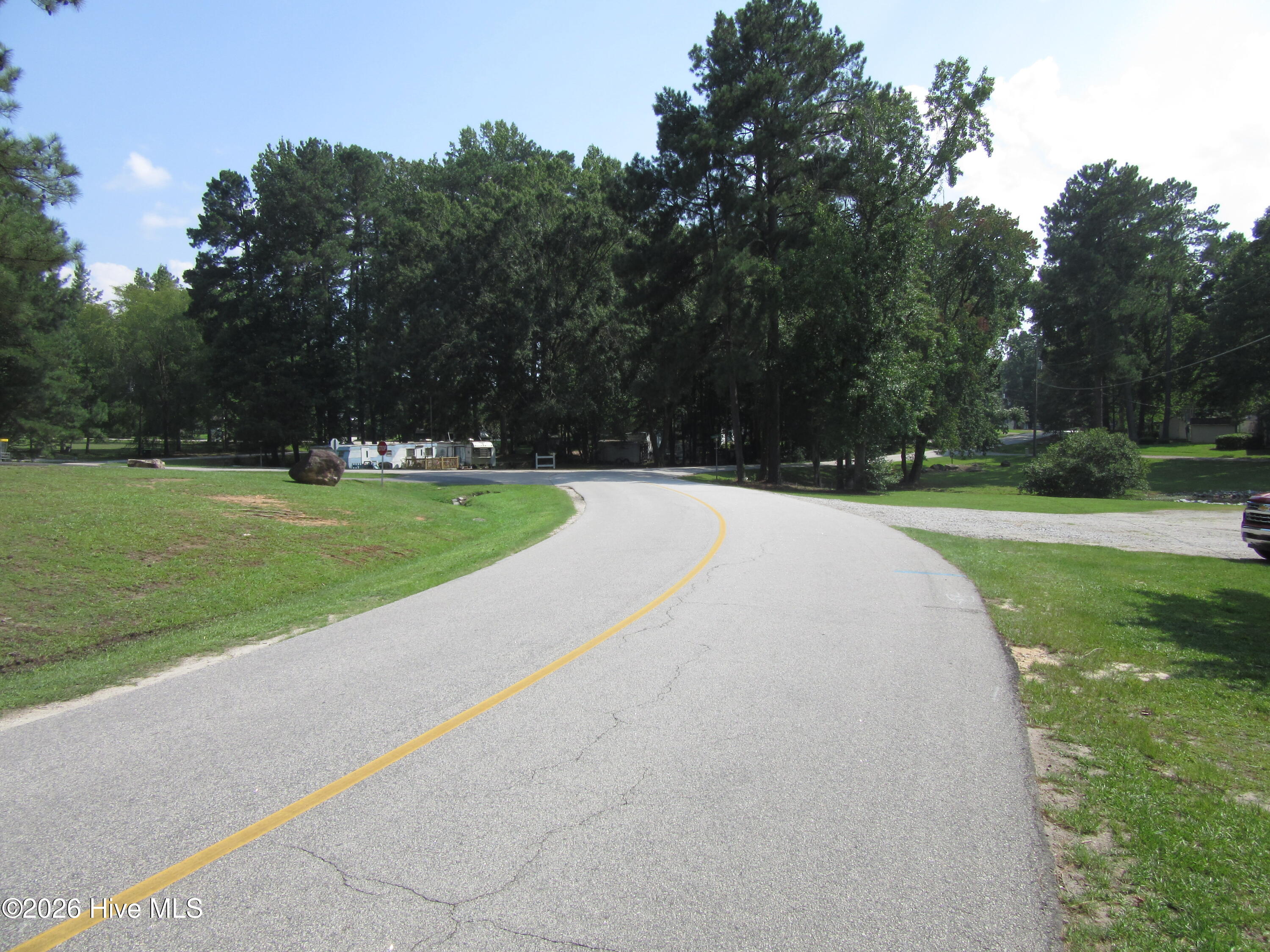 1631 Sagamore Drive Property Photo 3