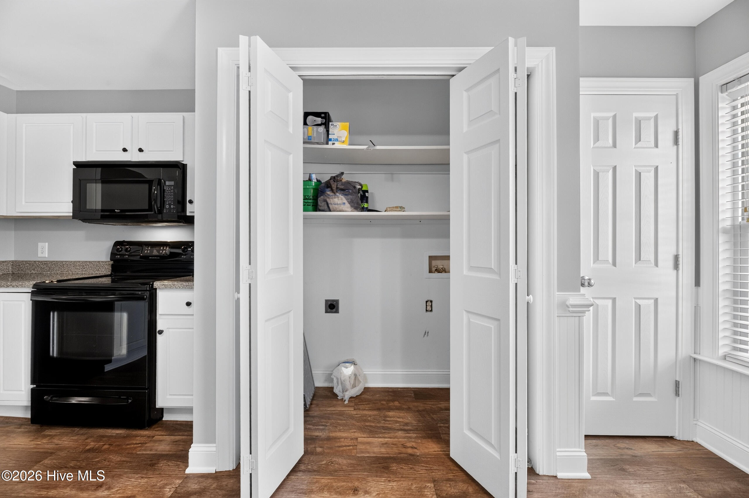 4132 Brook Creek Lane B Property Photo 12