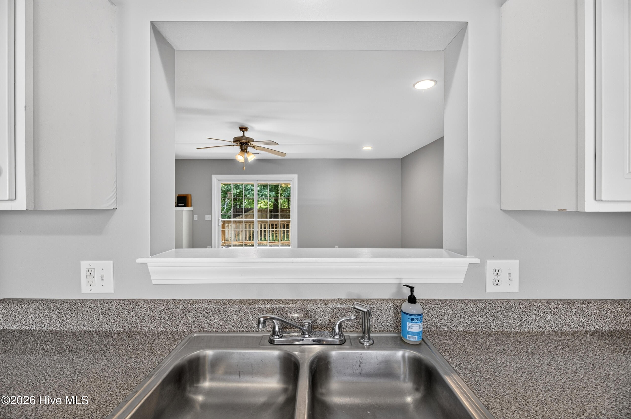 4132 Brook Creek Lane B Property Photo 14