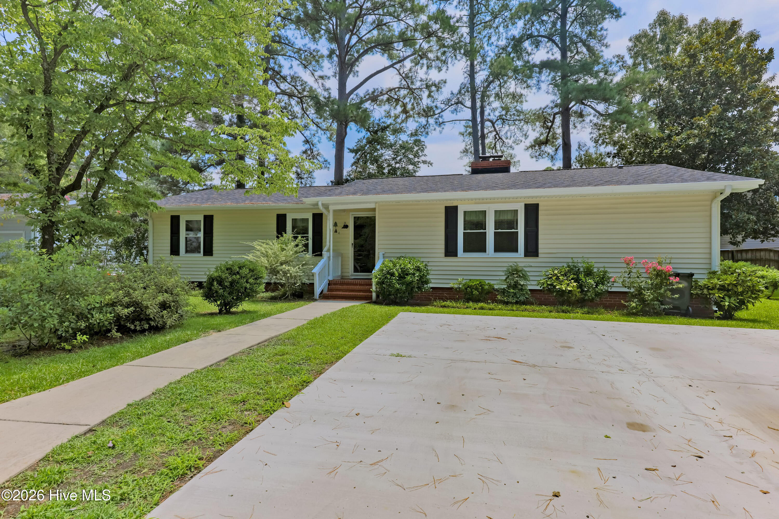 614 Forest Lane Property Photo 1