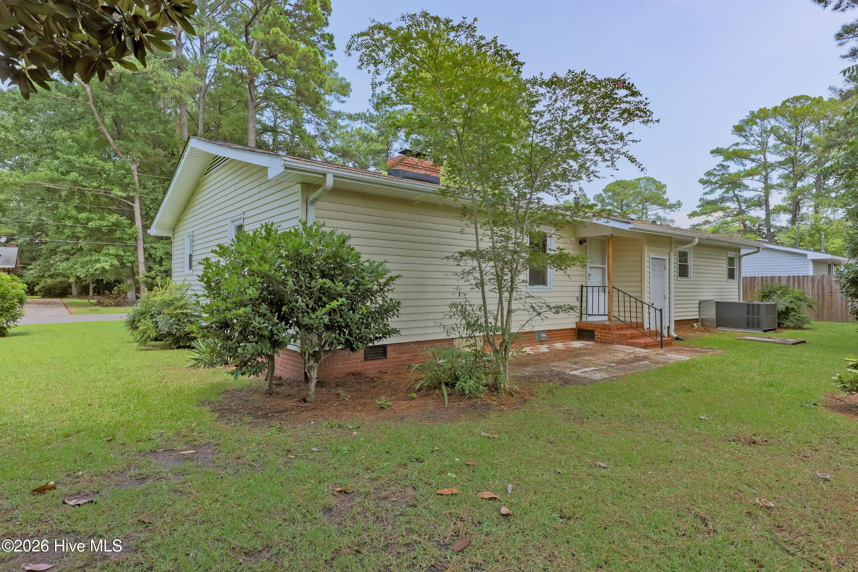 614 Forest Lane Property Photo 6