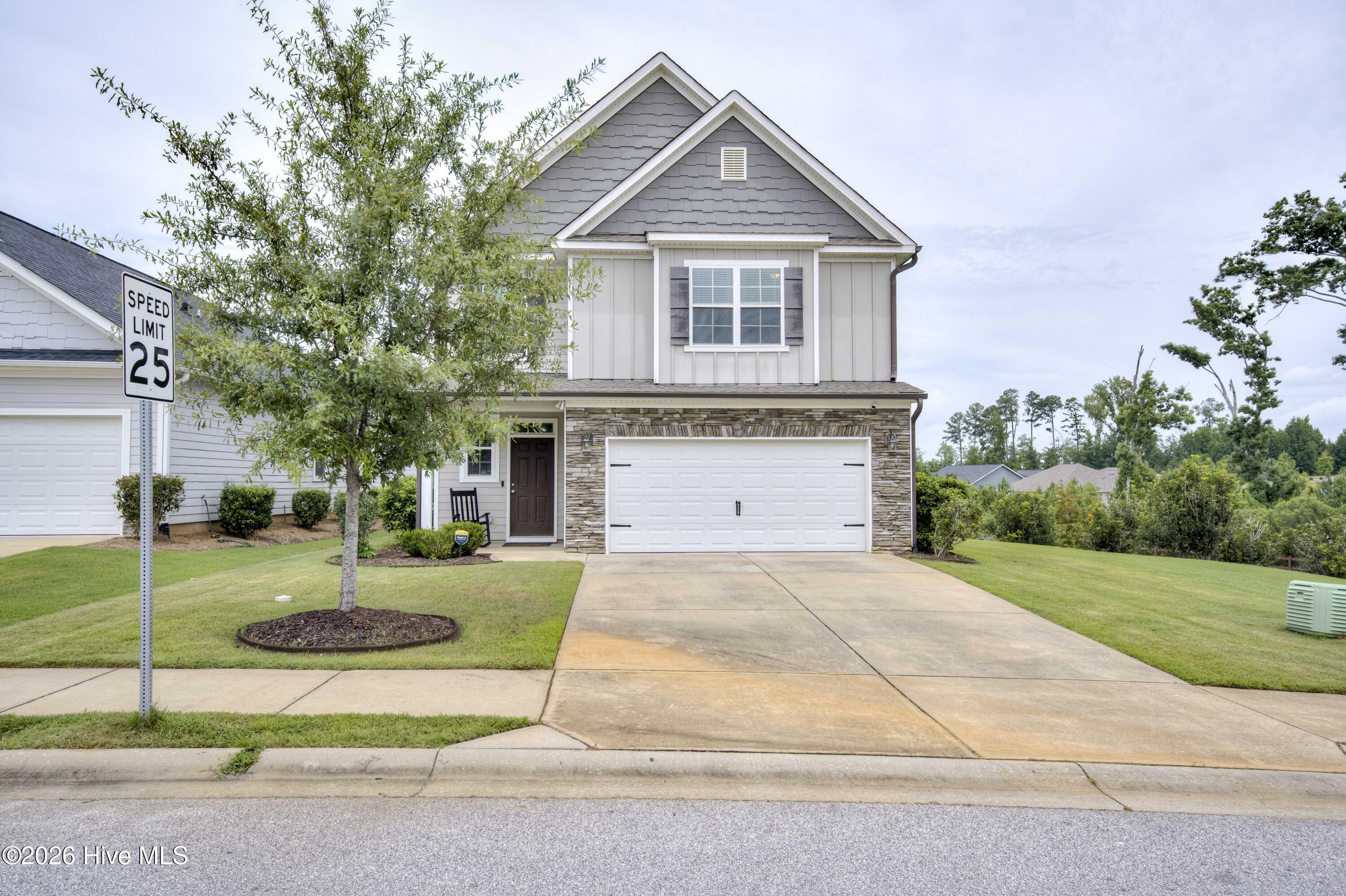 401 Longmeadow Drive Property Photo 1