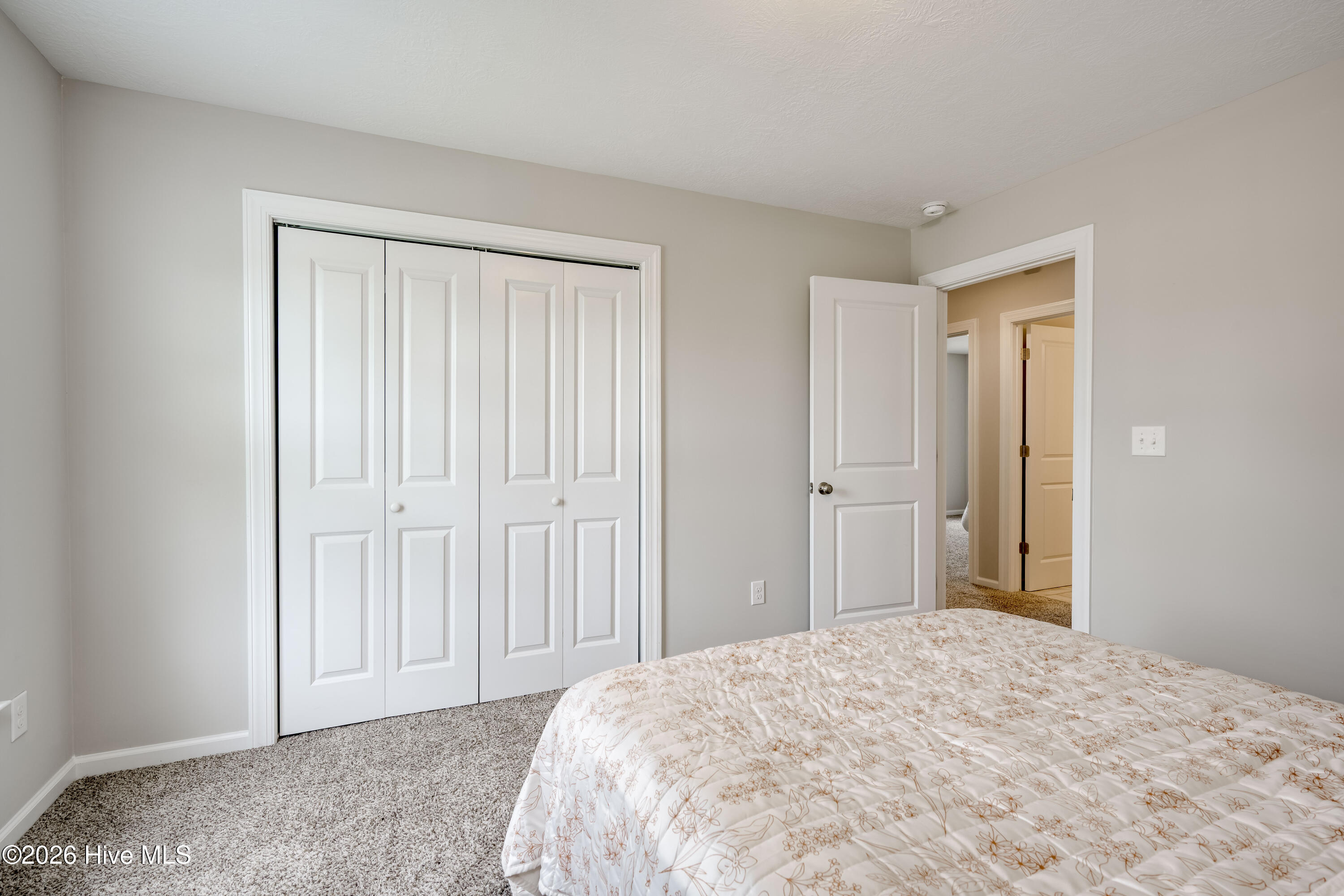 401 Longmeadow Drive Property Photo 26