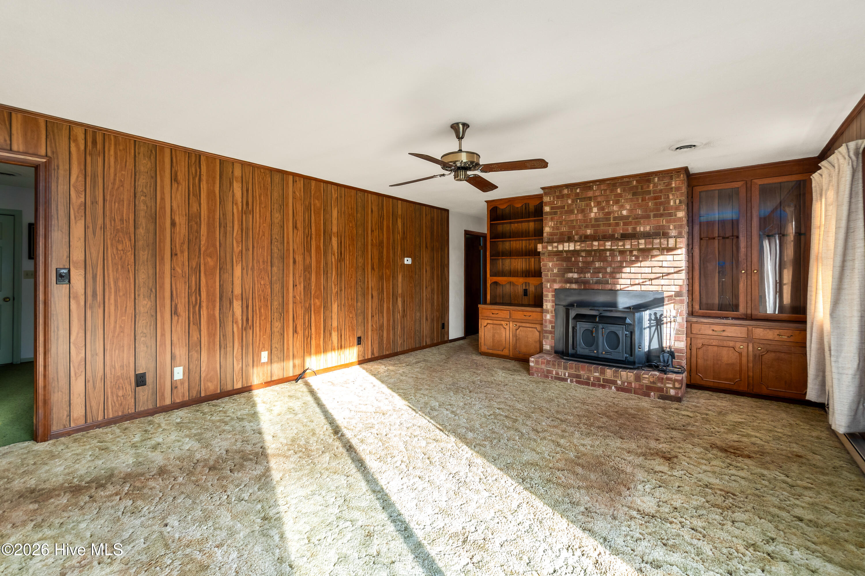 262 Caratoke Highway Property Photo 5
