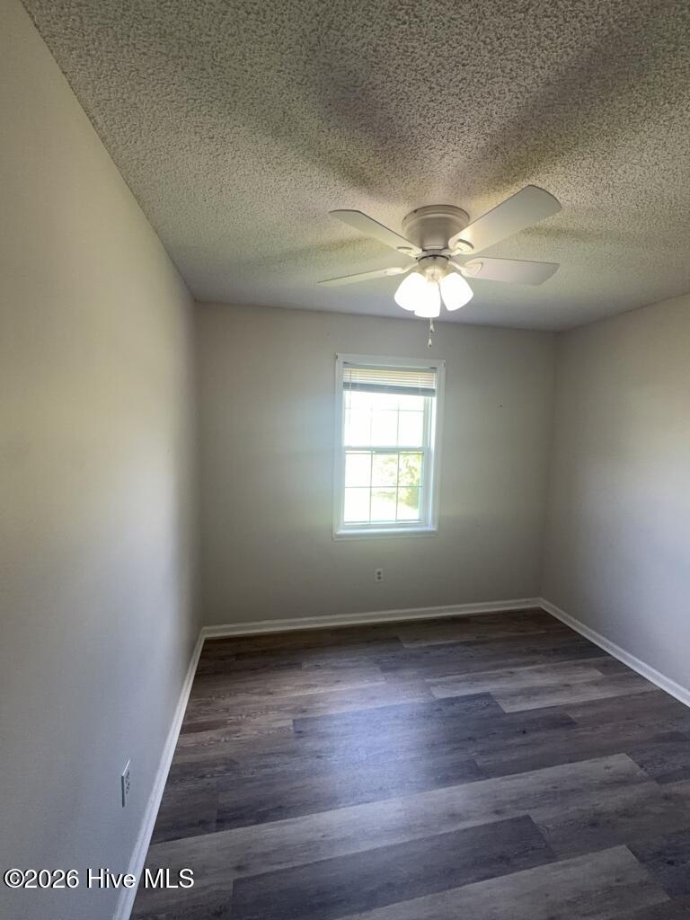 902 Laurel Lane Property Photo 11