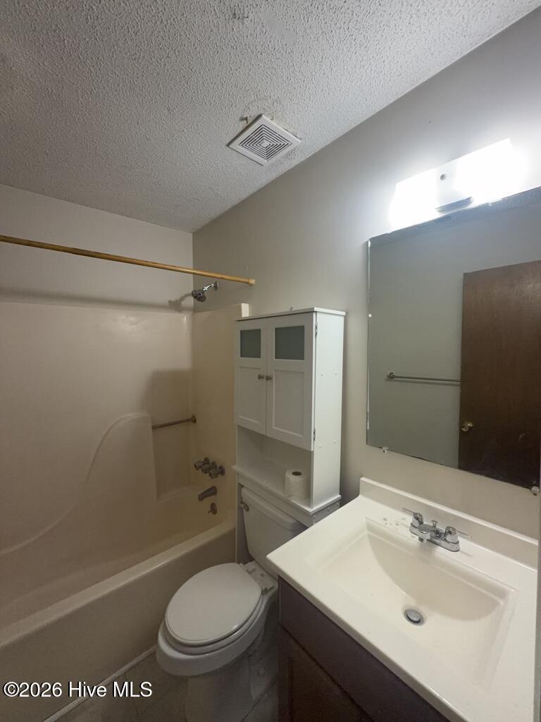 902 Laurel Lane Property Photo 15