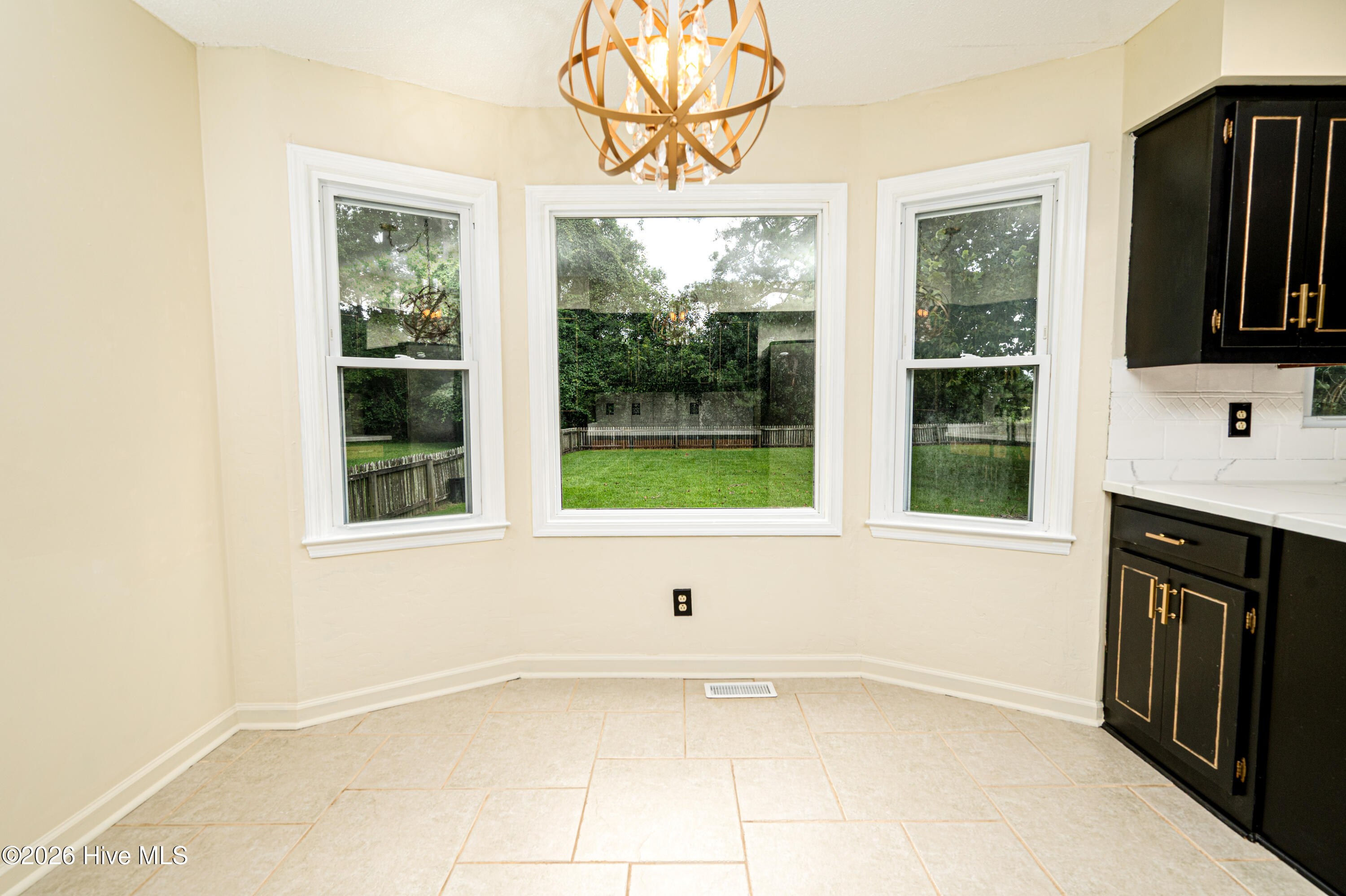 419 Boros Road Property Photo 5