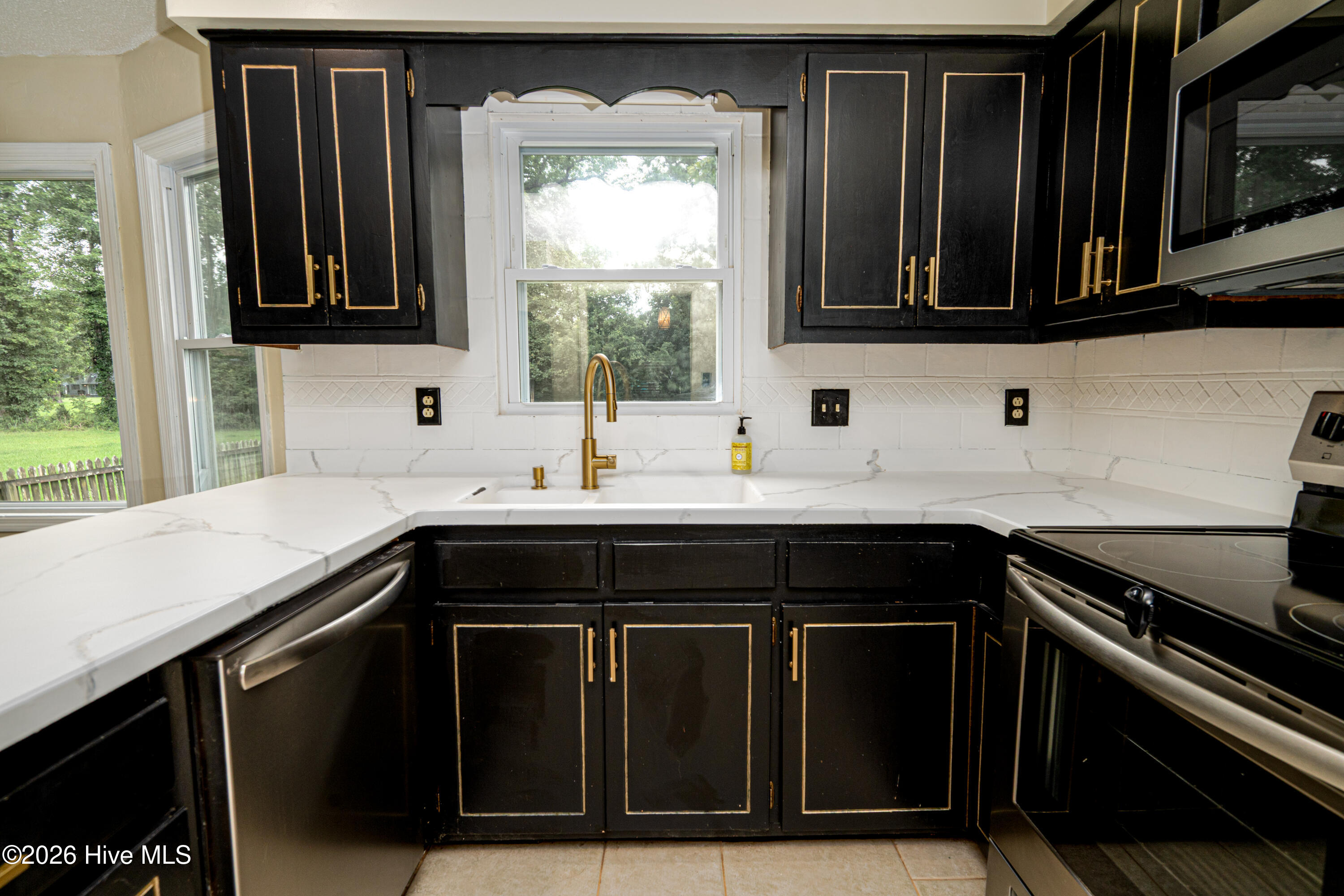 419 Boros Road Property Photo 8