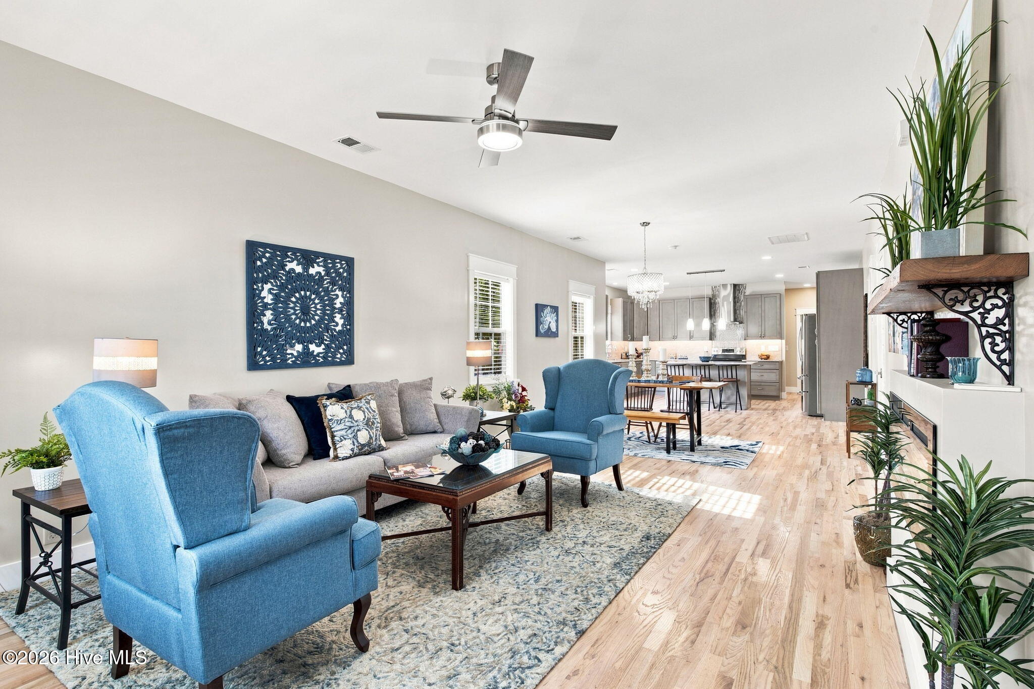 512 Queen Street Property Photo 11