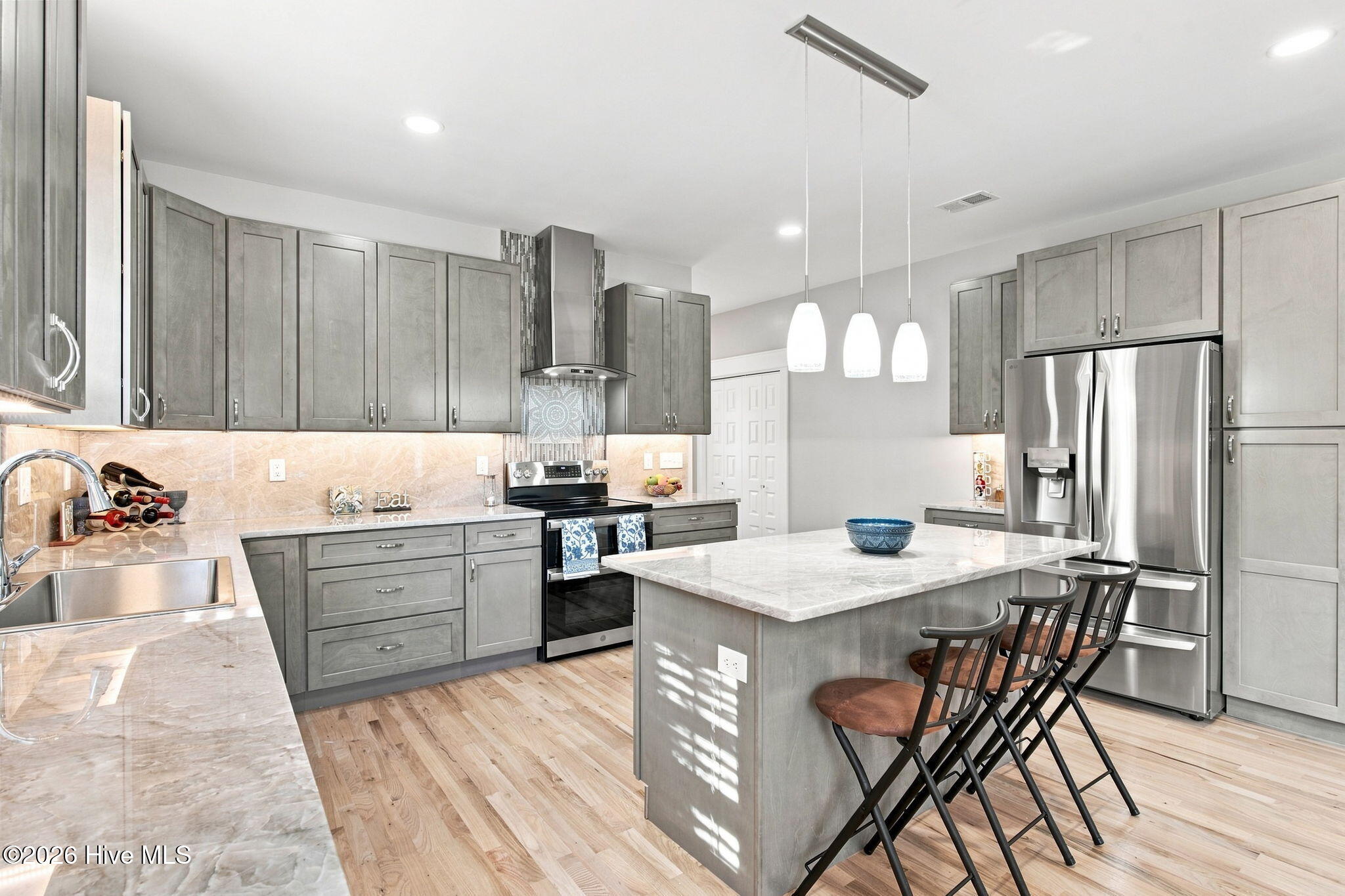 512 Queen Street Property Photo 19