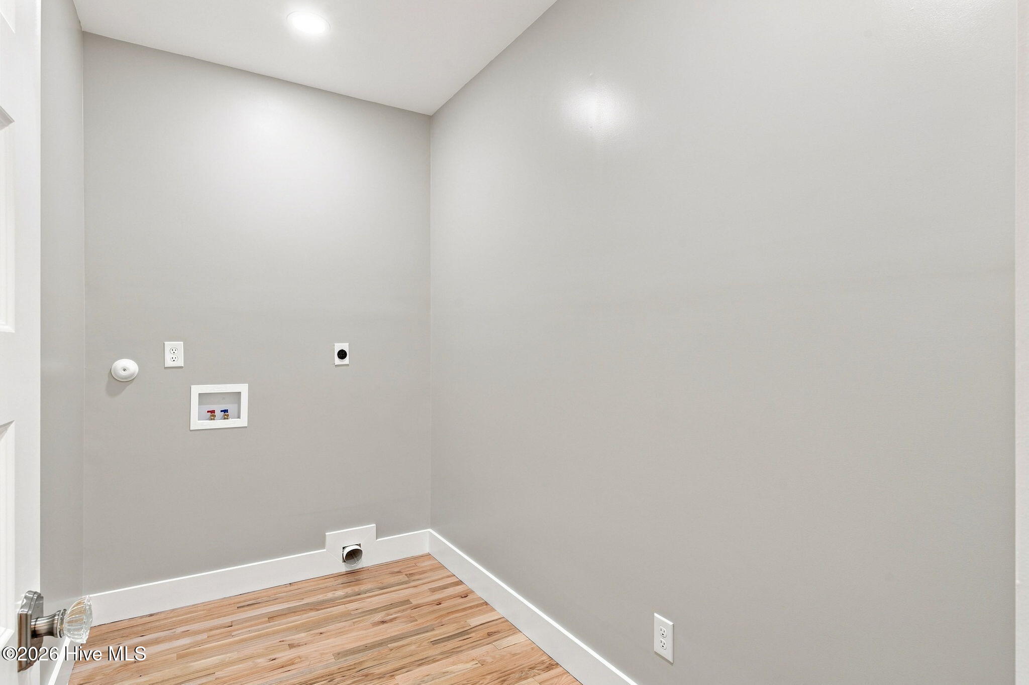 512 Queen Street Property Photo 35