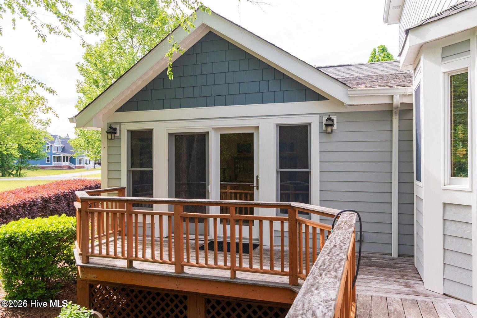 207 Megan Loop S Property Photo 60
