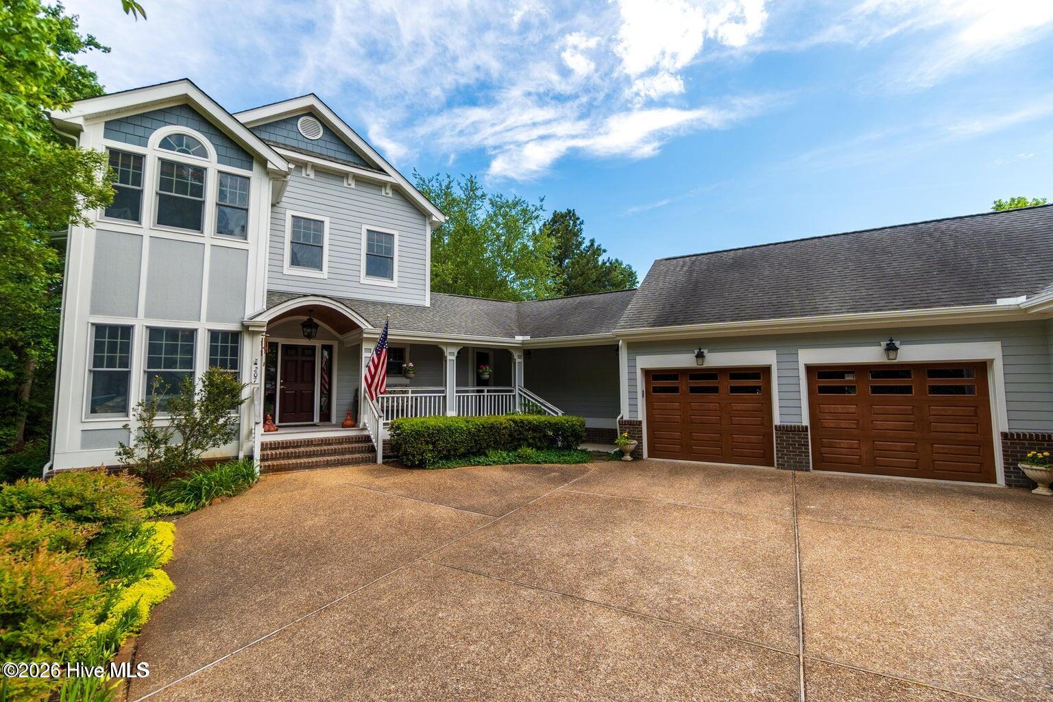 207 Megan Loop S Property Photo 64