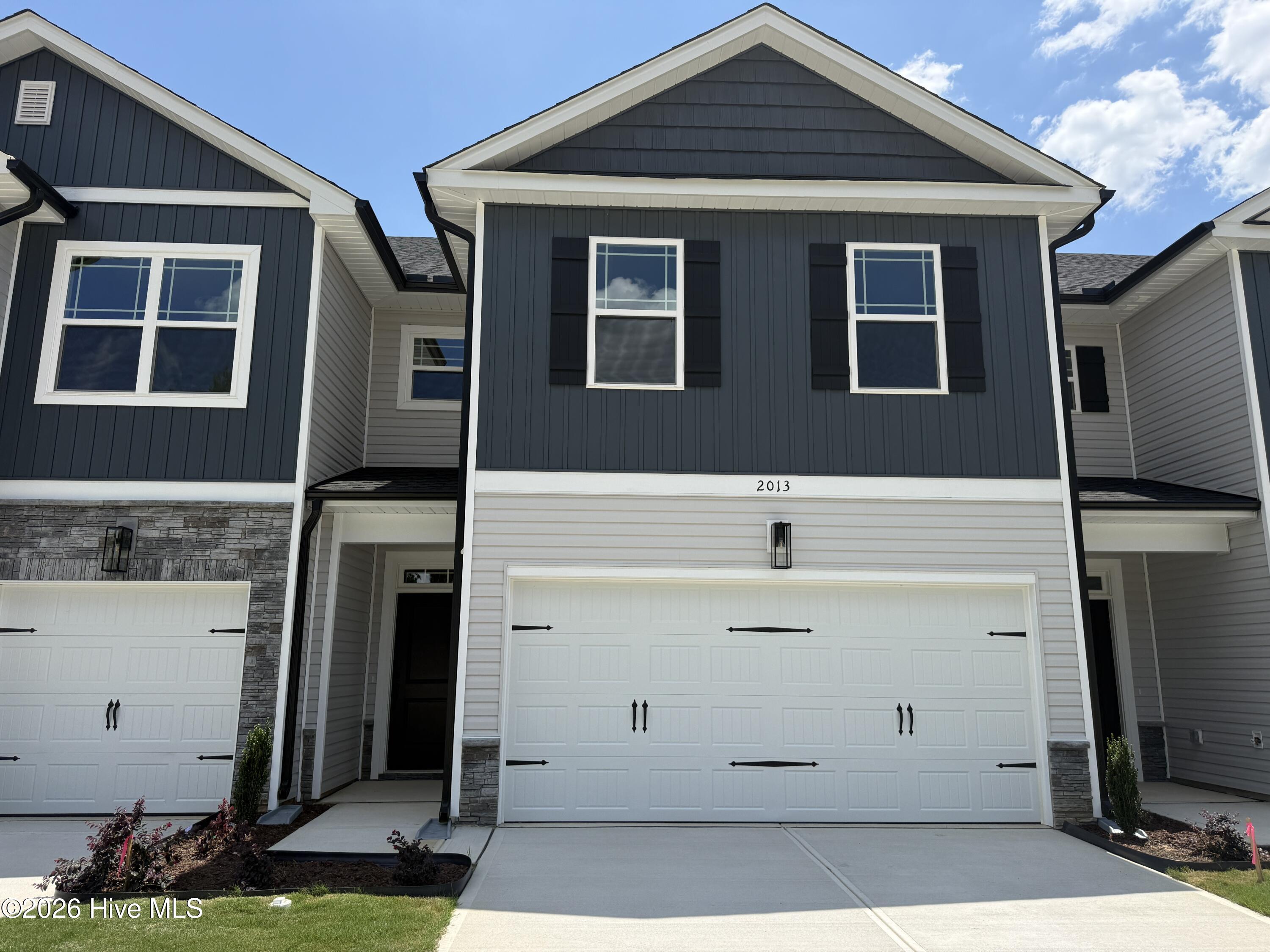 2013 Tharrington Way Property Photo 2