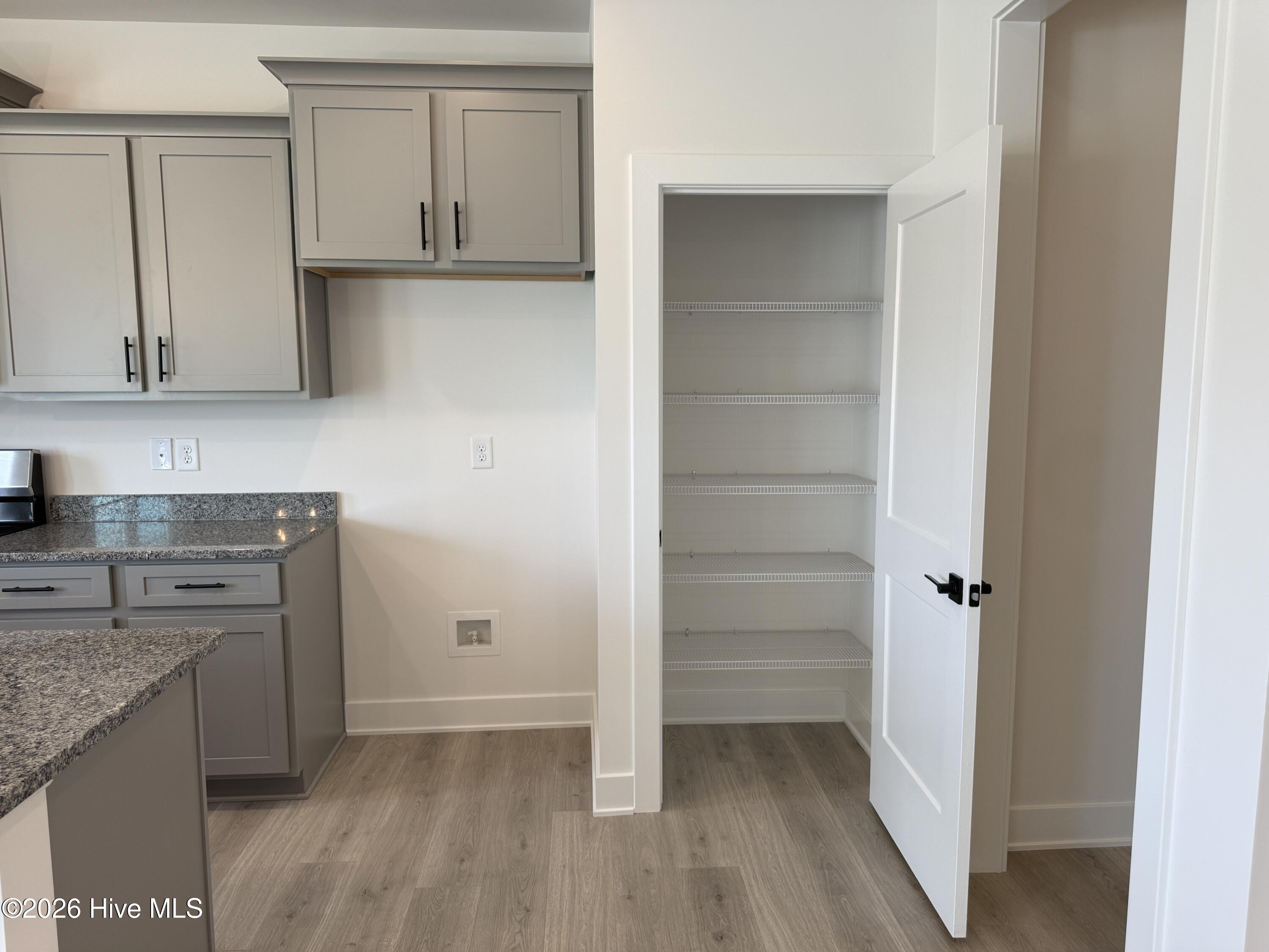 2013 Tharrington Way Property Photo 6