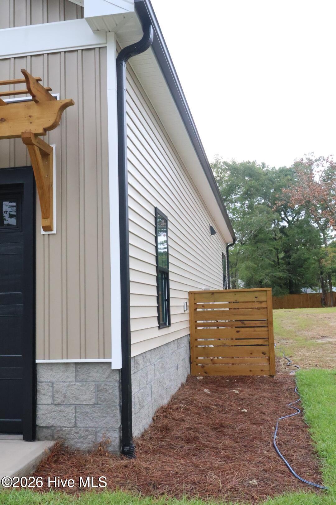 695 Stone Ridge Road Sw Property Photo 3